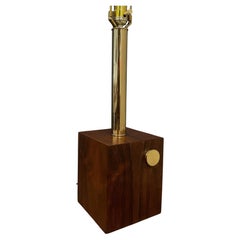 Lampe de table moderne du milieu du siècle en palissandre et laiton, années 1960