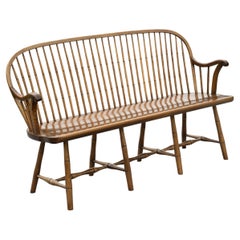 Frederick Duckloe & Bros Spindle-Back Windsor Bench in Maple & Oak, USA 1970s