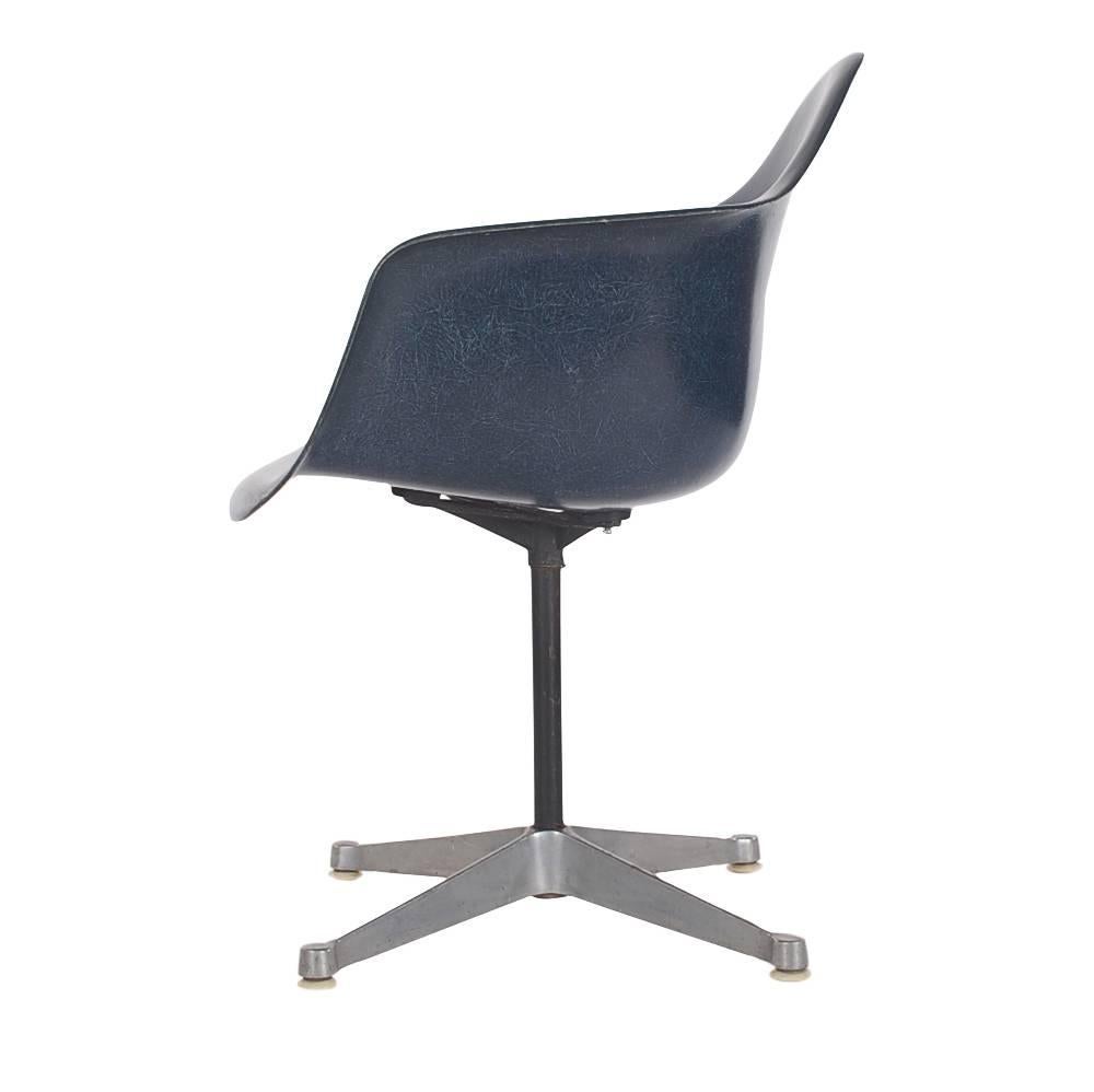 Mid-Century Modern Mid-Century Charles Eames for Herman Miller Fiberglass Dining Chairs in Navy