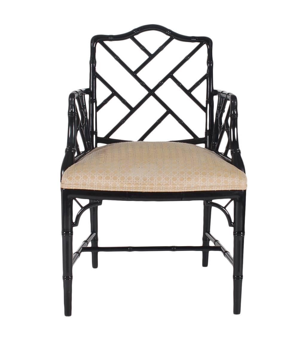Set of six elegant black lacquered chinoiserie Chippendale style faux bamboo dining chairs. A well-made set made by centuries, circa 1980s. Cushions are badly stained and need recovering.