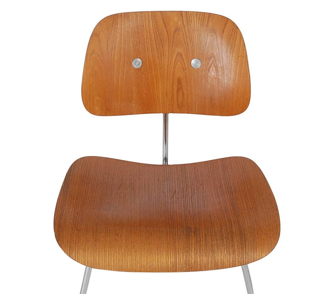 Set of Six Charles Eames for Herman Miller DCM Plywood Dining Chairs In Good Condition In Philadelphia, PA