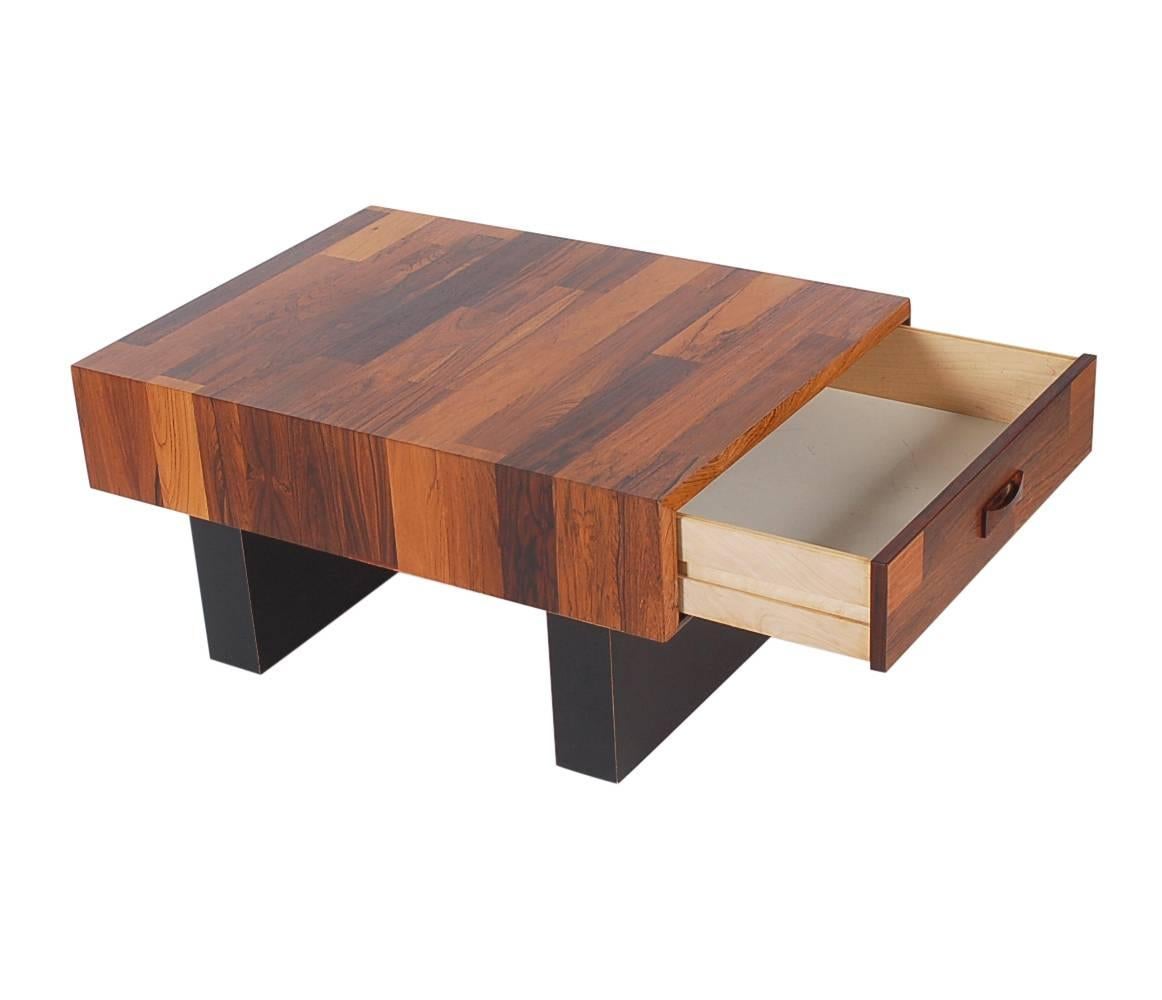small scale coffee tables