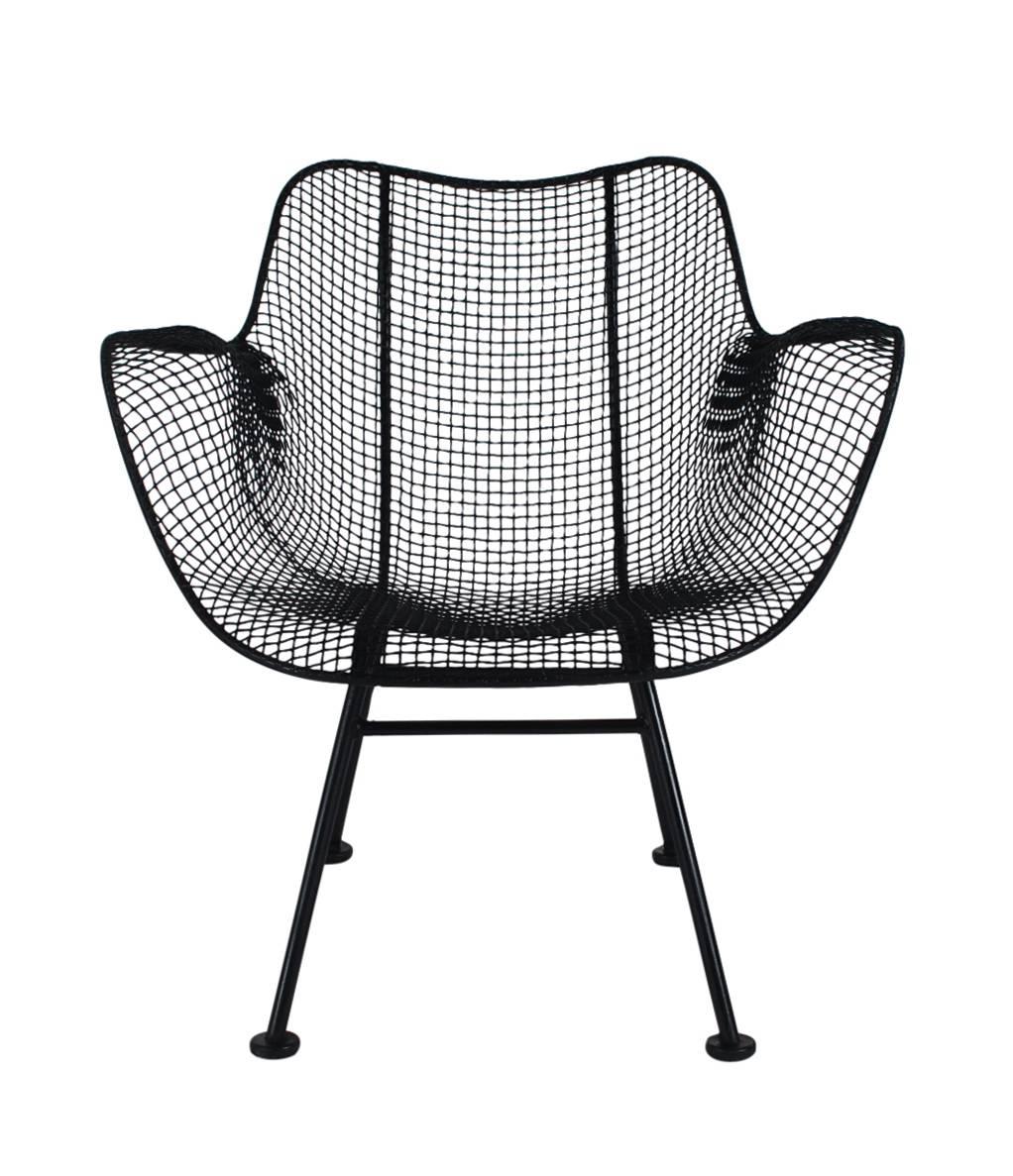 A beautiful matching set of sculpture wire lounge chairs designed by Russell Woodard in the 1950s. Suited for outdoor patio or inside use. The feature galvanized steel construction which is sculpted in an ergonomic form.