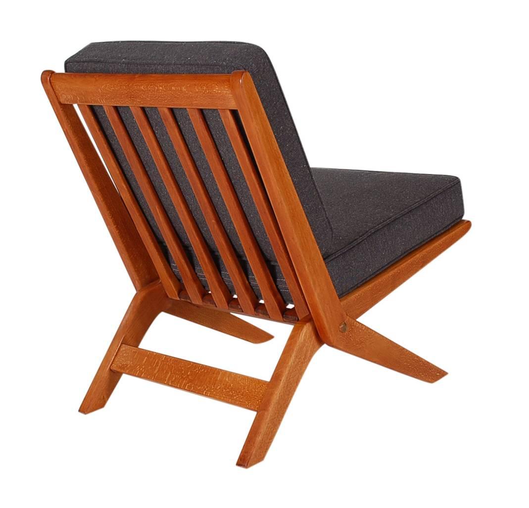 Pair of Midcentury Danish Modern Slipper Lounge Chairs by Peter Hvidt 1
