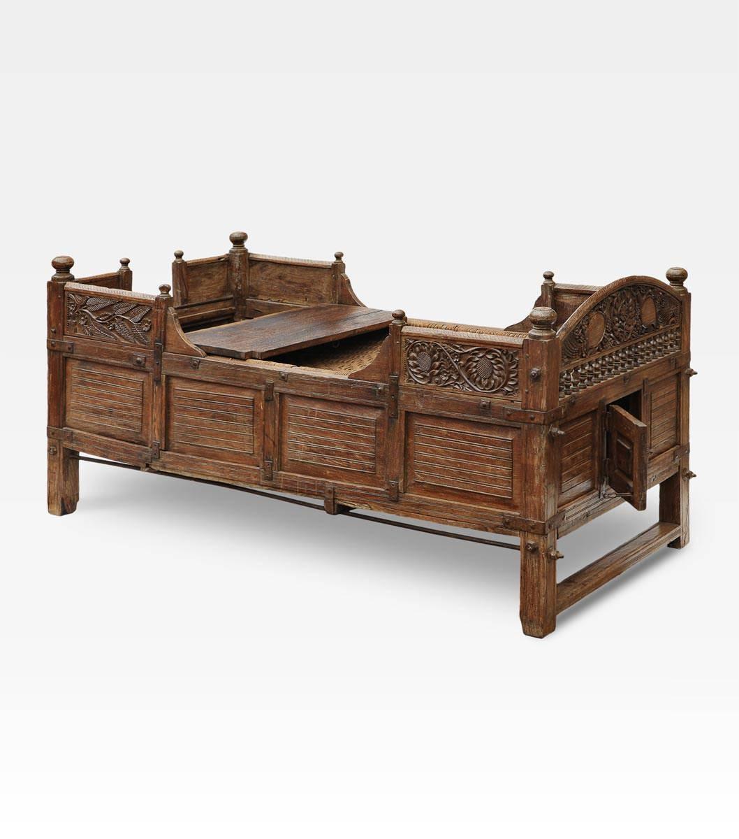 This ancient cot is a very important piece or furniture not only for its antiquity. Through decorations and carvings tells how from early childhood,  children were living in a world full of hidden meanings and symbols to propitiate their future.