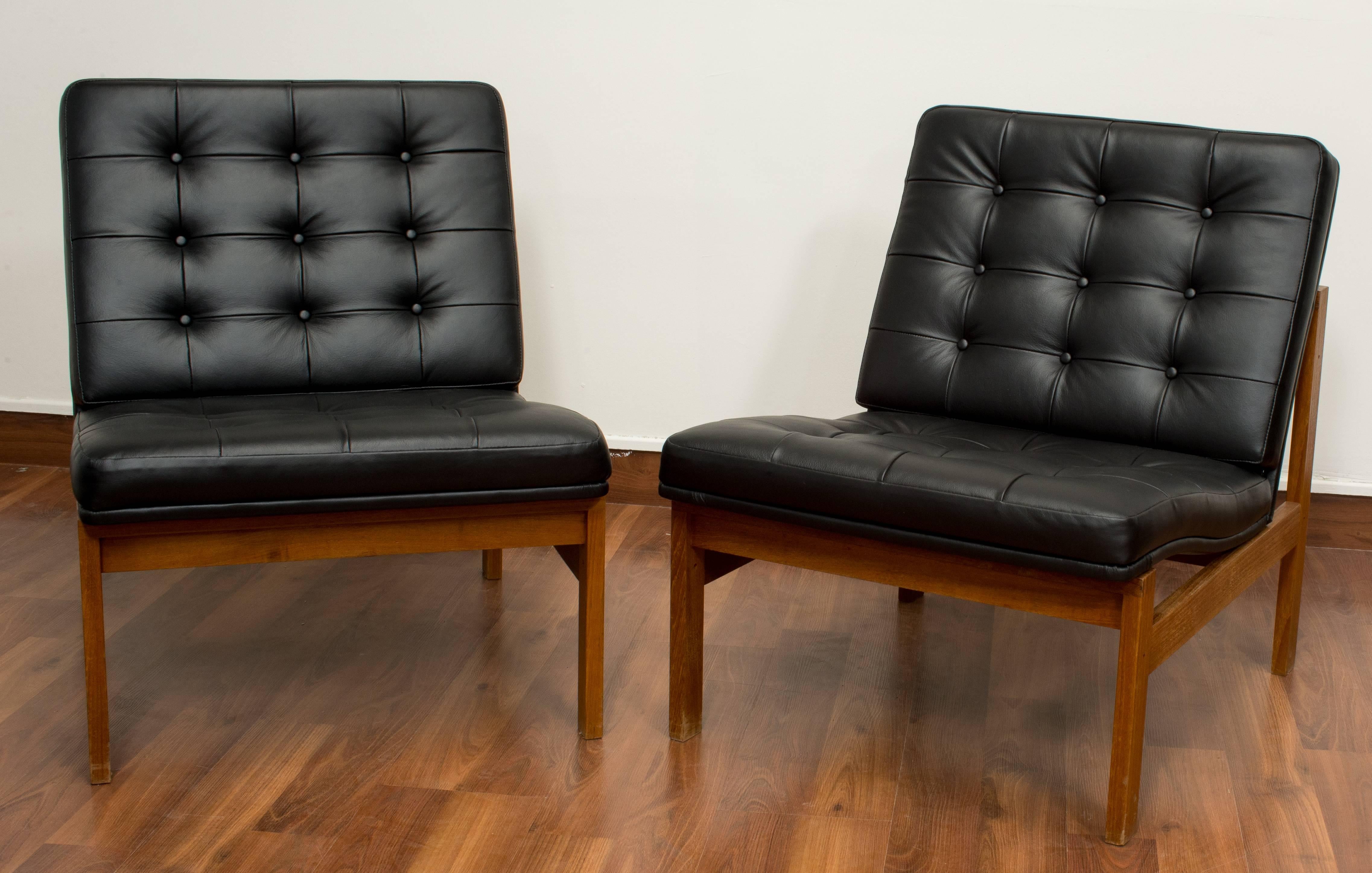 Modular Chairs of Teak Covered with Black, Buttoned Leather 4