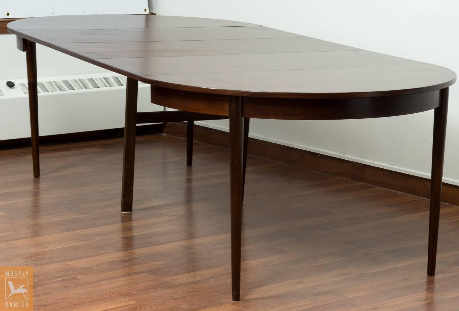 Round Dining Table Veneered Rosewood with Extensions 4