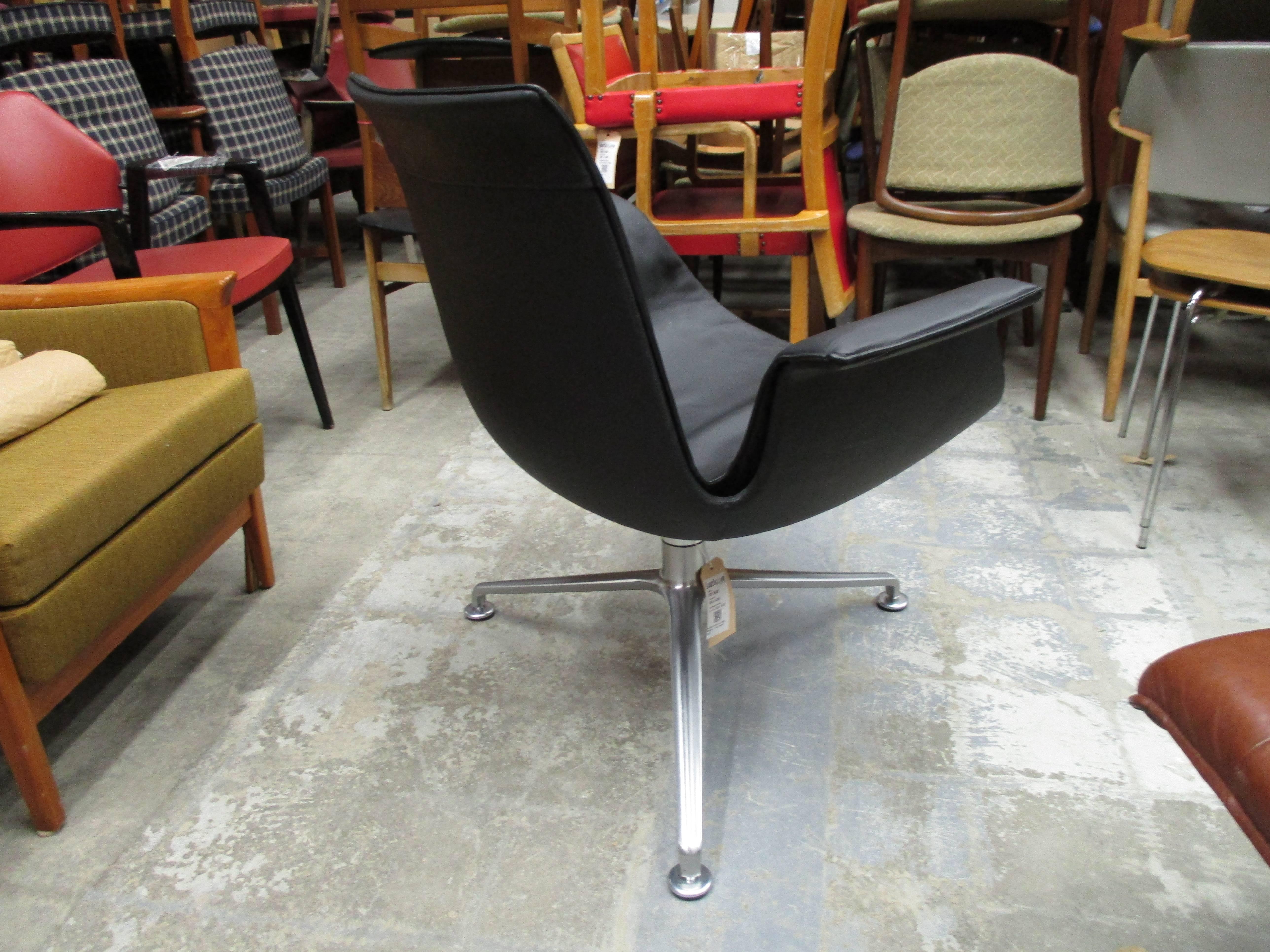 Mid-Century Modern Tulip Chair Model 6727 by Preben Fabricius and Jorgen Kastholm