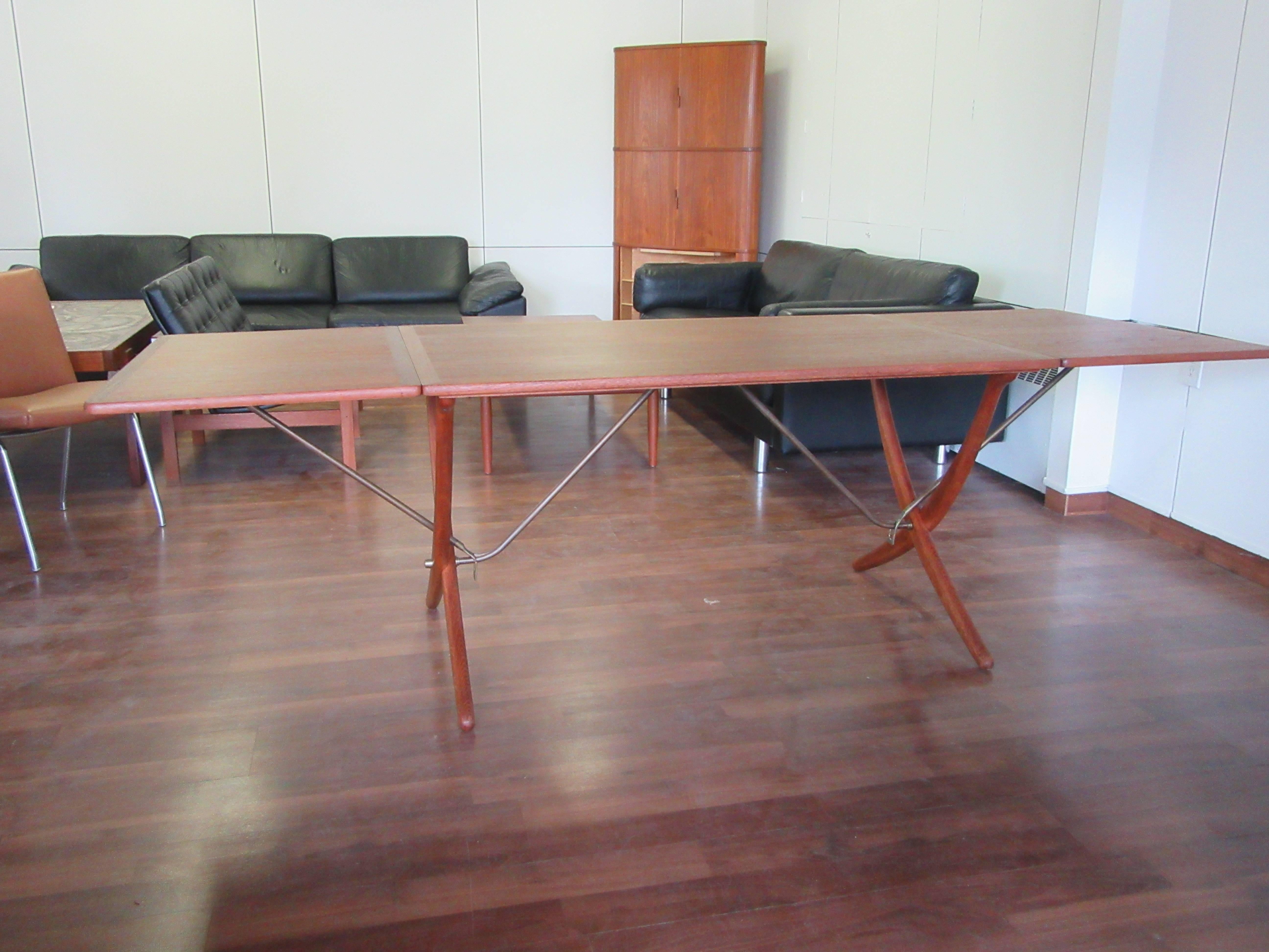 Danish Hans Wegner AT304 Drop-Leaf Dining Table in Teak with Oak Sabre Legs For Sale