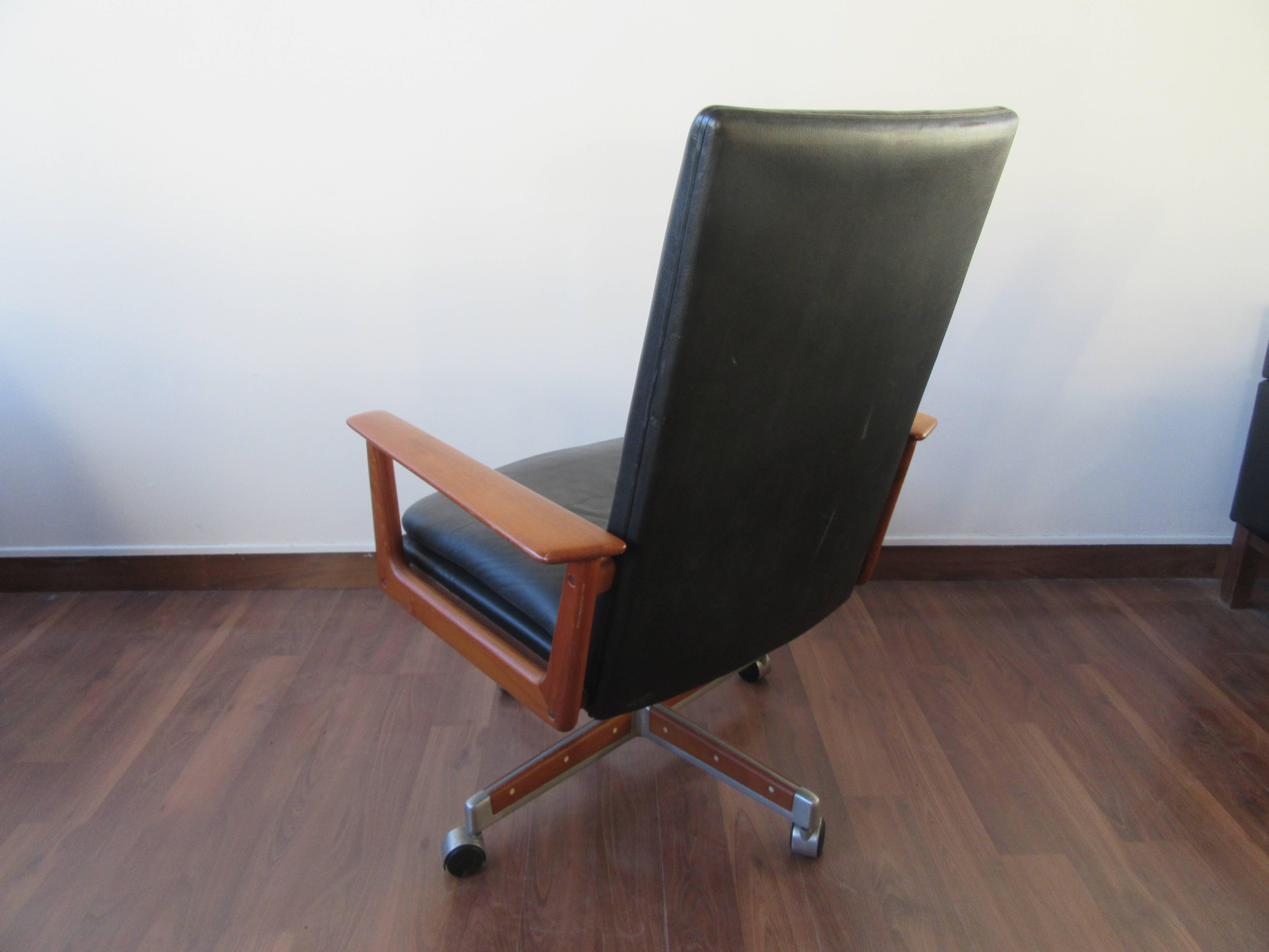 Mid-Century Modern Arne Vodder Desk Chair in Teak and Leather