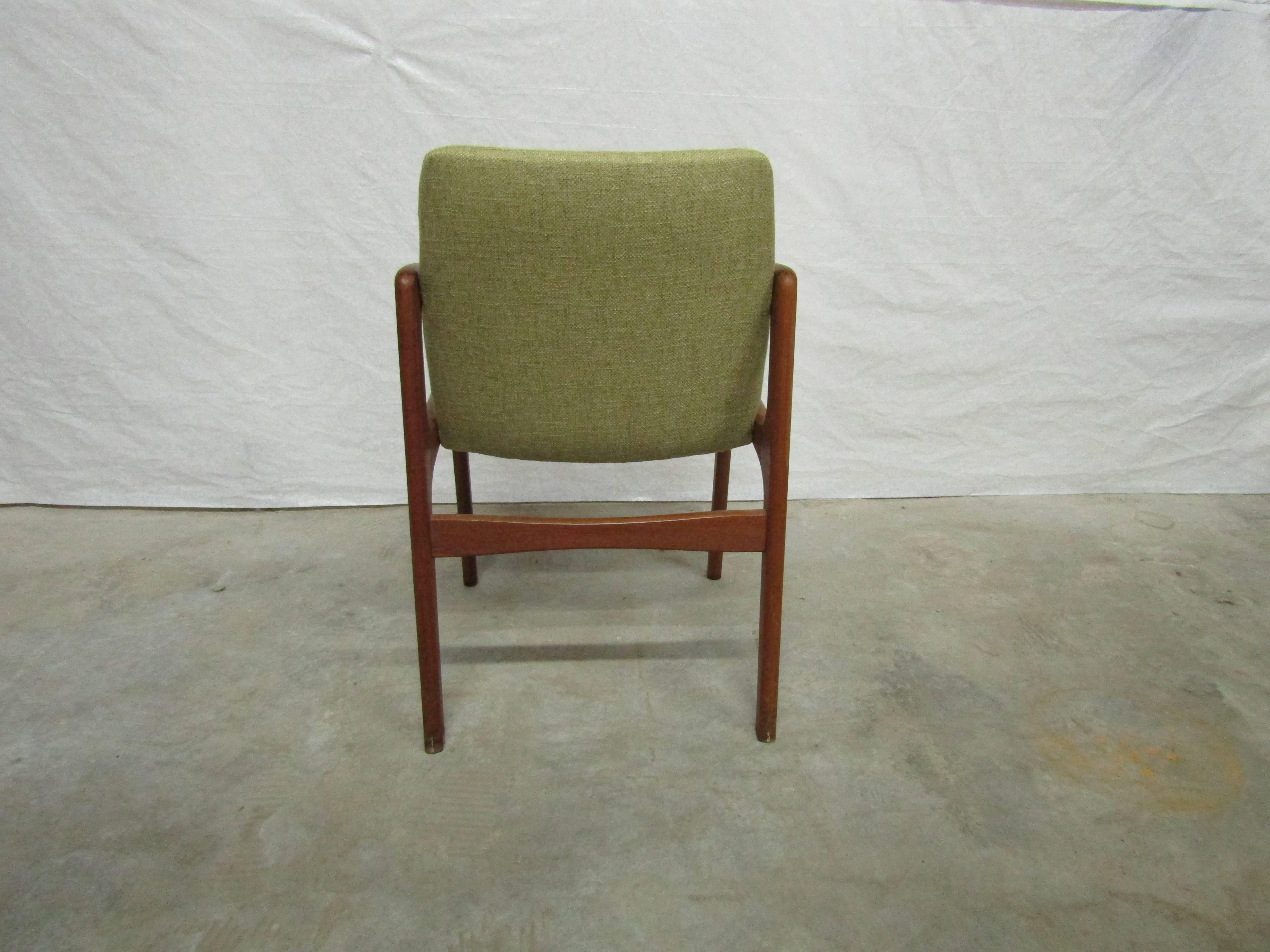 Mid-20th Century Cool Danish Teak Chairs, Set of two For Sale