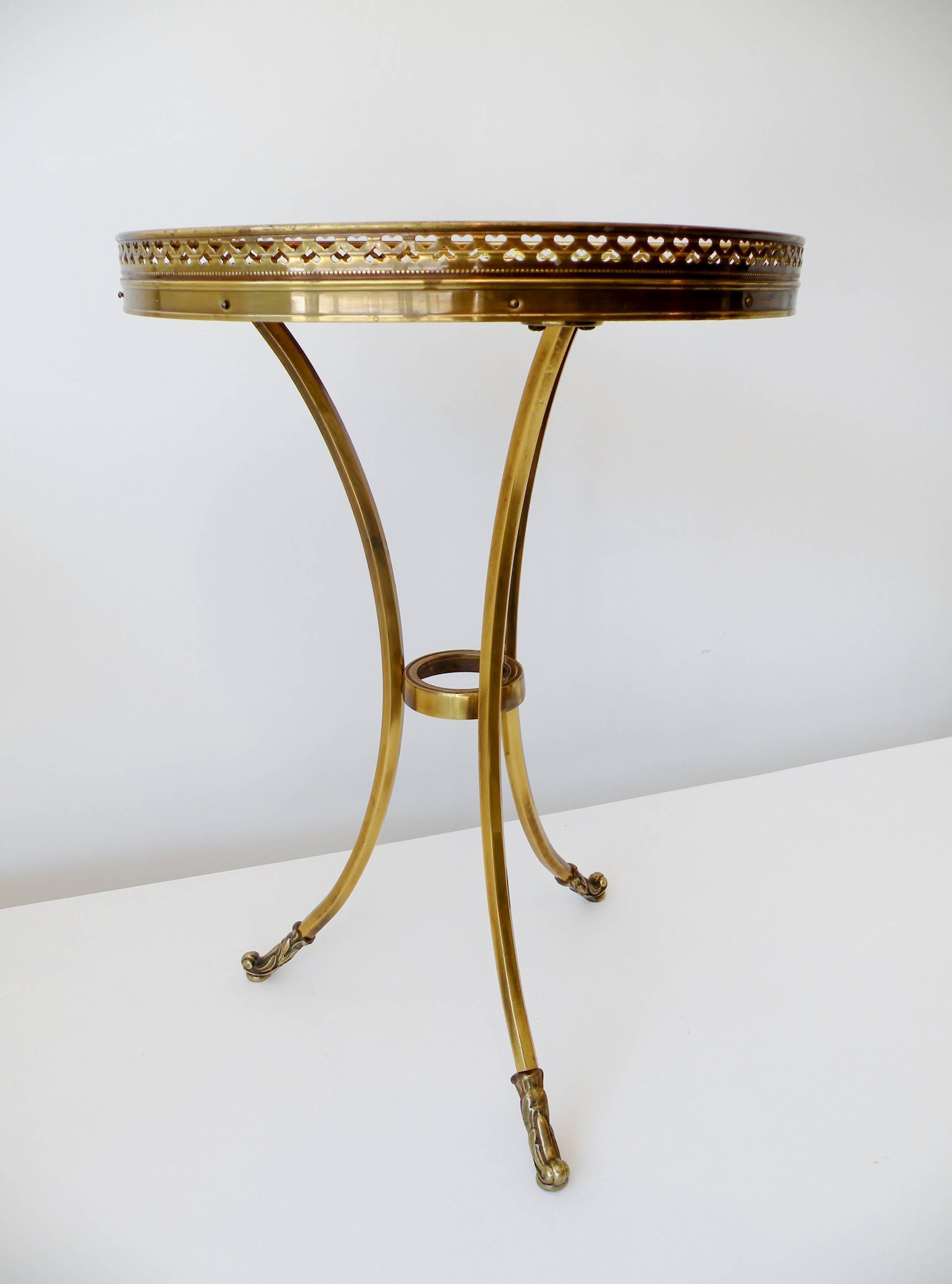 1970s Petite Mastercraft Midcentury Brass Cocktail Side Table with Gallery In Good Condition In Denver, CO