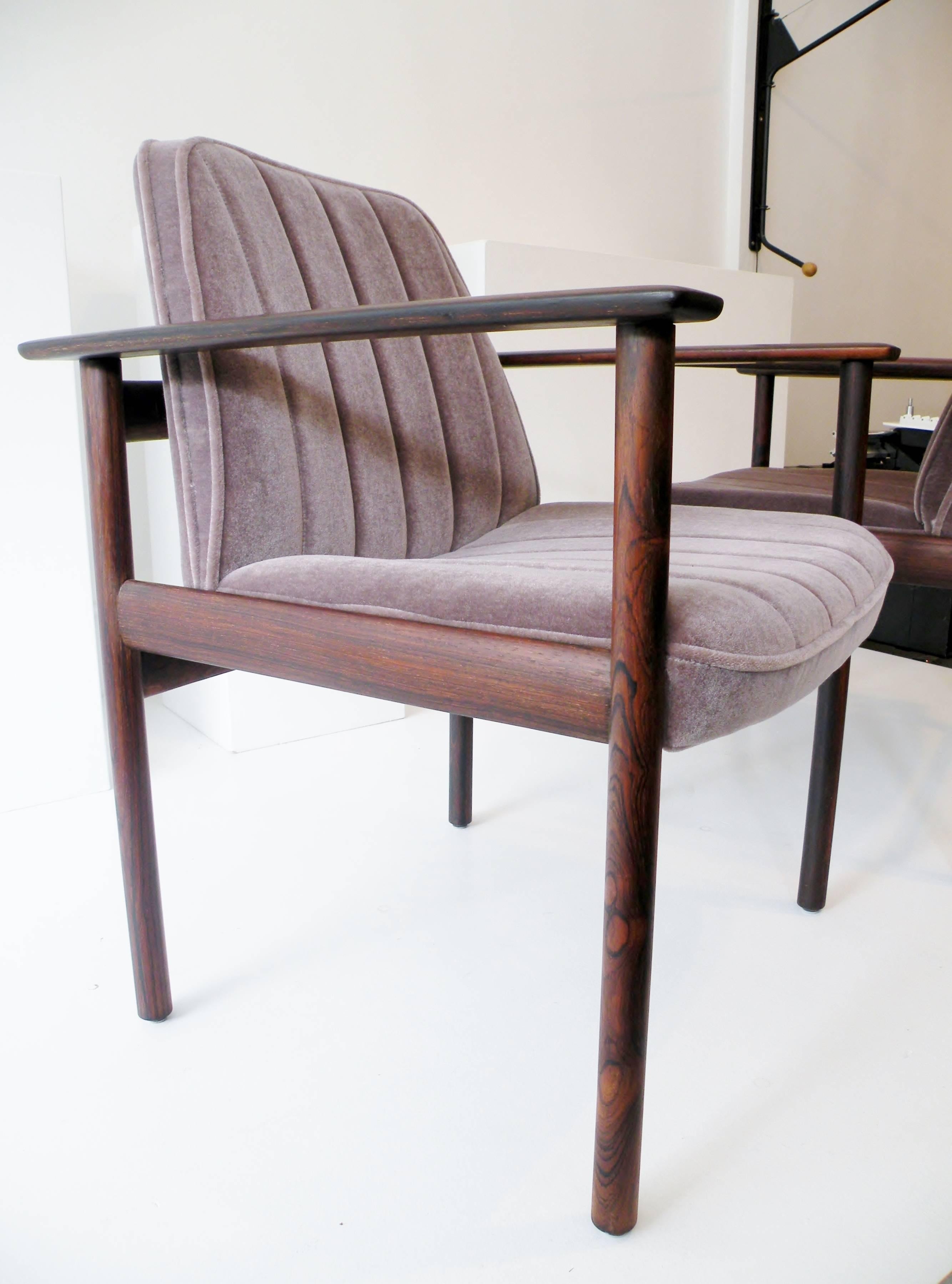 Scandinavian Modern Pair of Fredrik Kayser Attributed Solid Rosewood Executive Lounge Chairs Norway