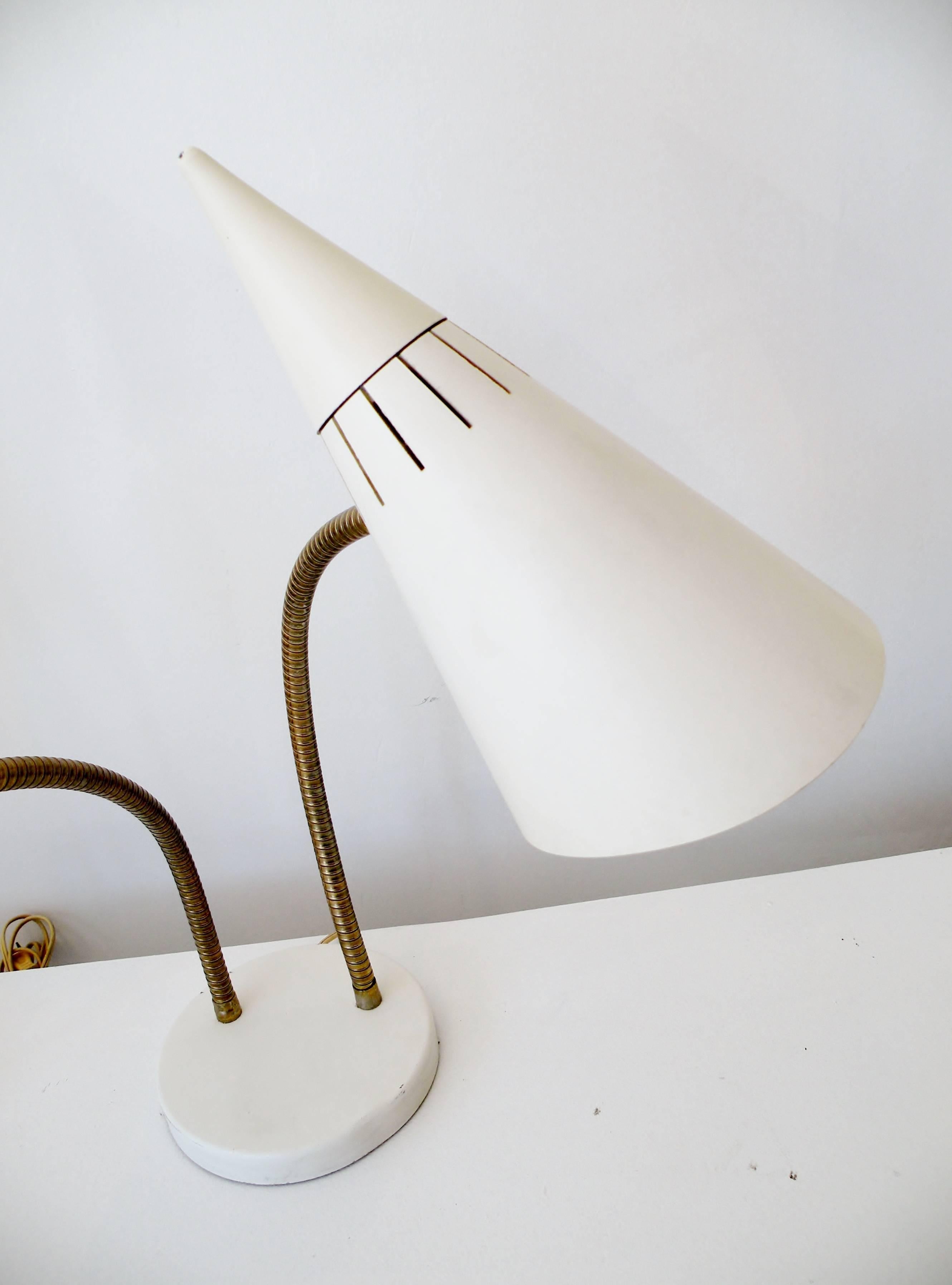 Mid-Century Modern Lightolier Gerald Thurston Double Cone Gooseneck Table Desk Lamps