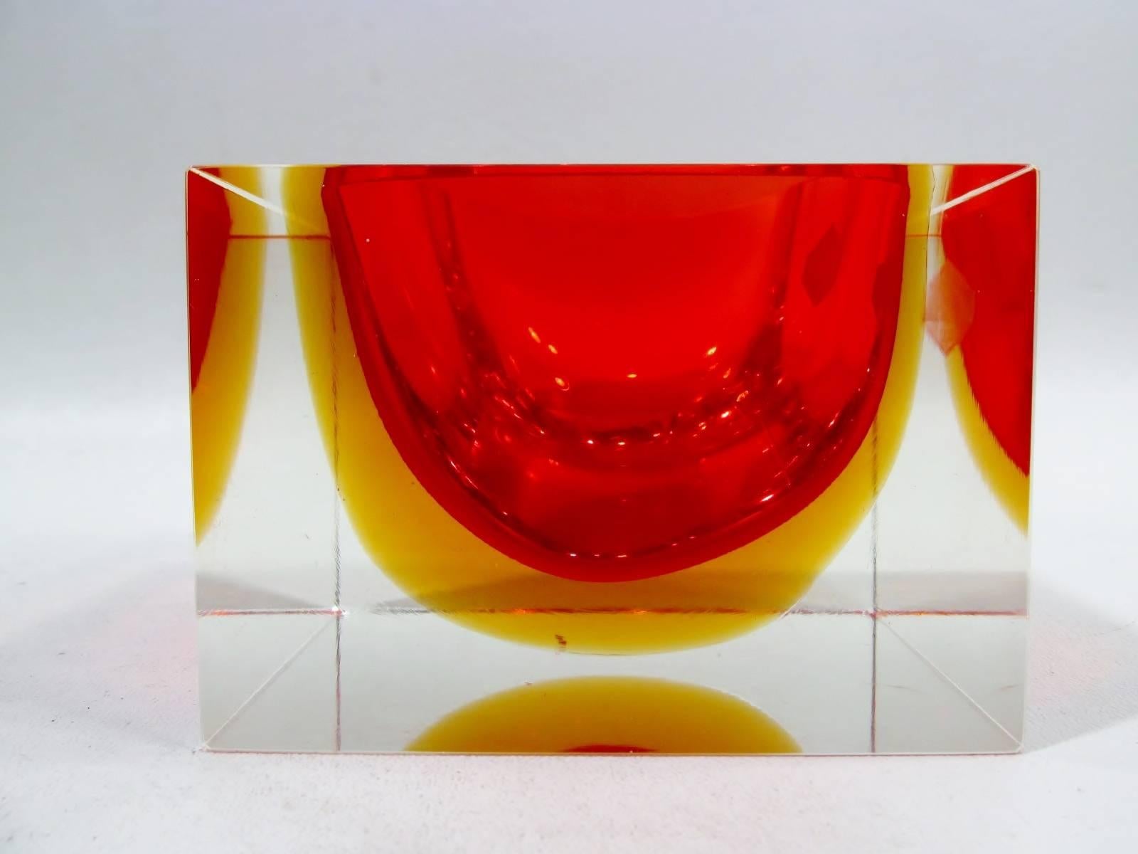 1960s Italian Murano art glass Alessandro Mandruzzato square or cube geode bowl with Sommerso colors of orange and yellow. Retains original Italian retailer Ma-Gu-Se foil label. Measures: 3 5/8