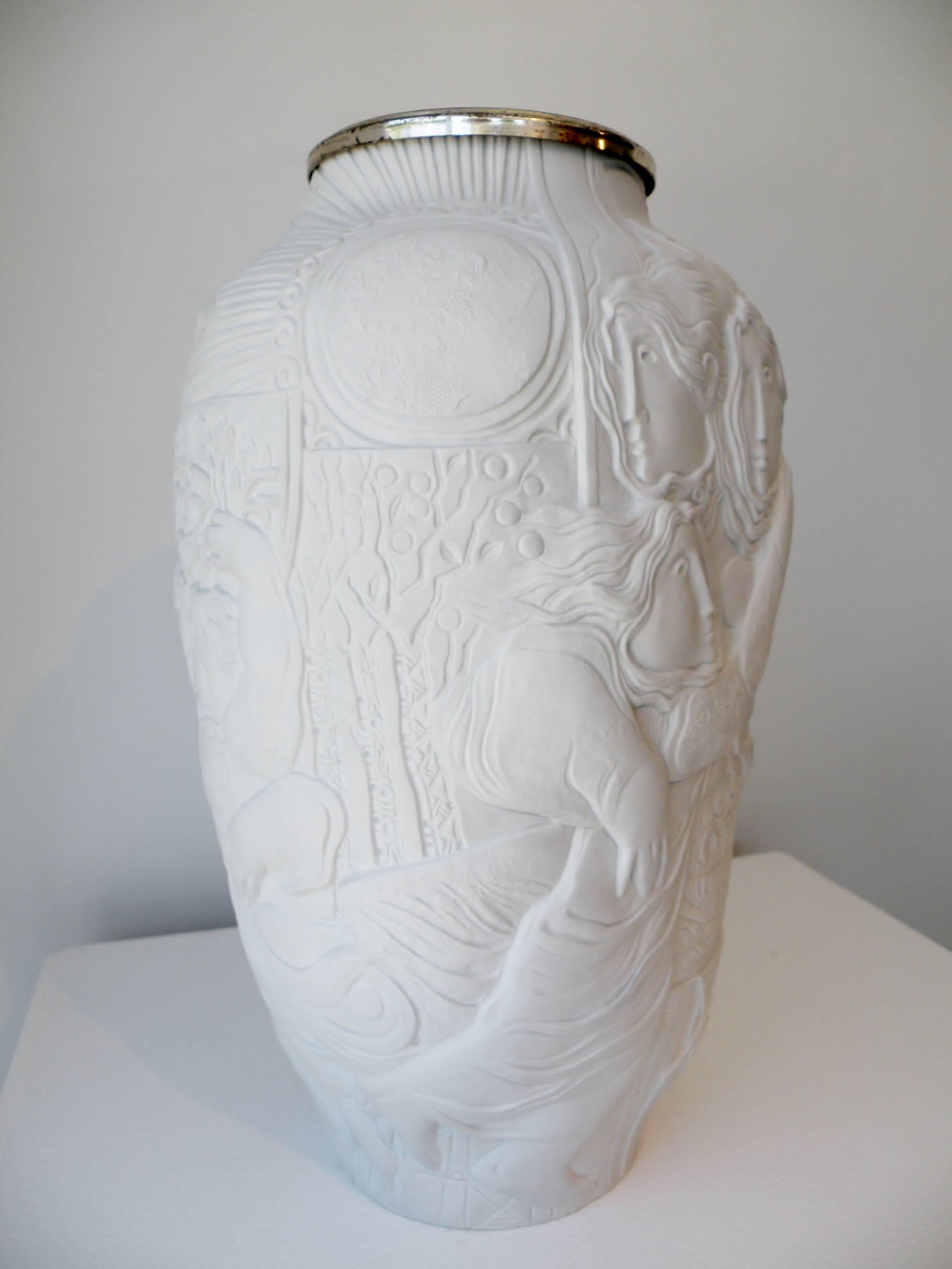 Alvar Sunor Spanish Relief Sculpture Porcelain Vase Les Temps de Nos Jours 3