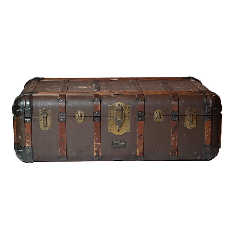 VINTAGE ANTIQUE 32 1900's STEAMER TRUNK COFFEE TABLE CHEST WARDROBE B –  antiquesandeverythingafter