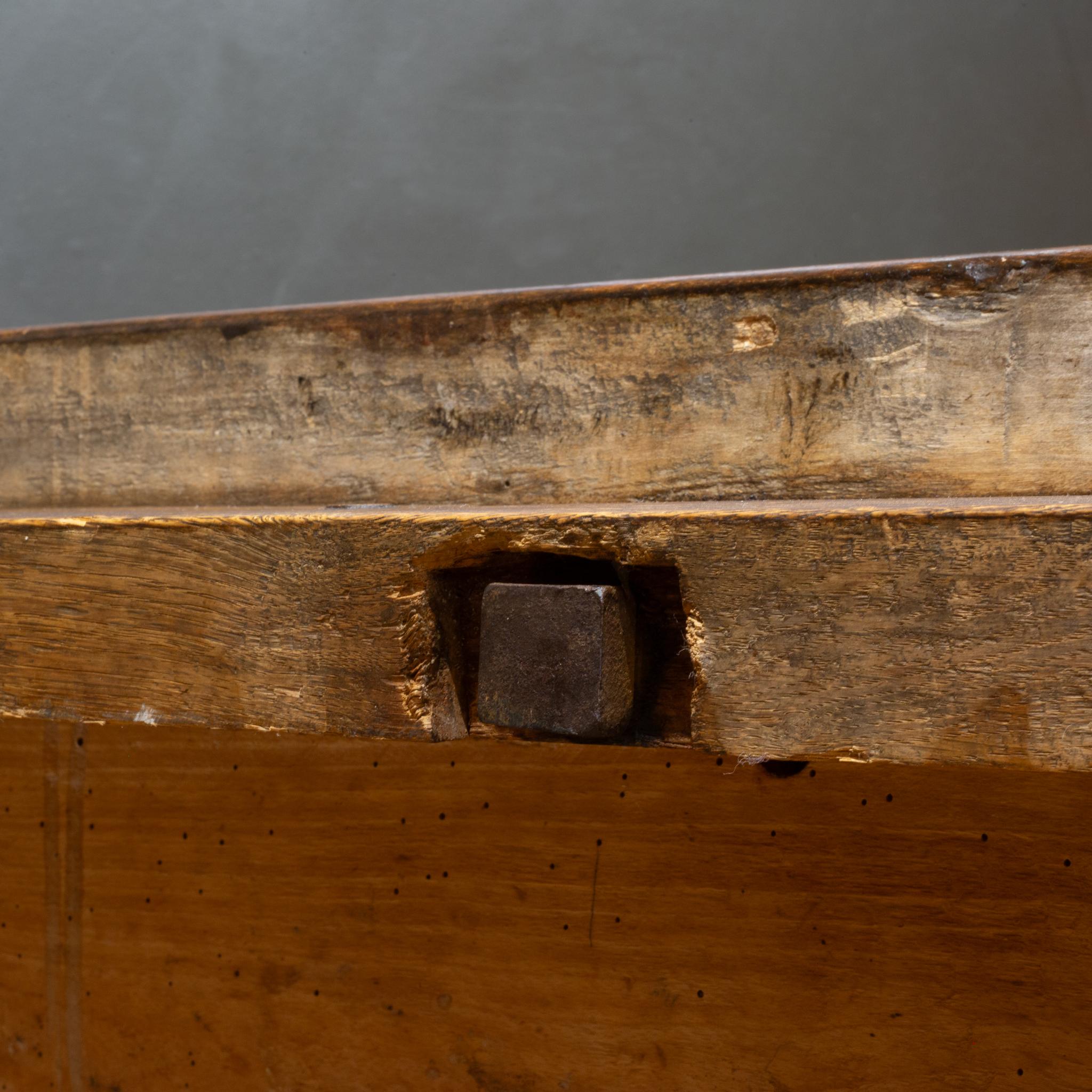 Début du 19e siècle Table de ferme rustique C.1820-1850 en vente 4