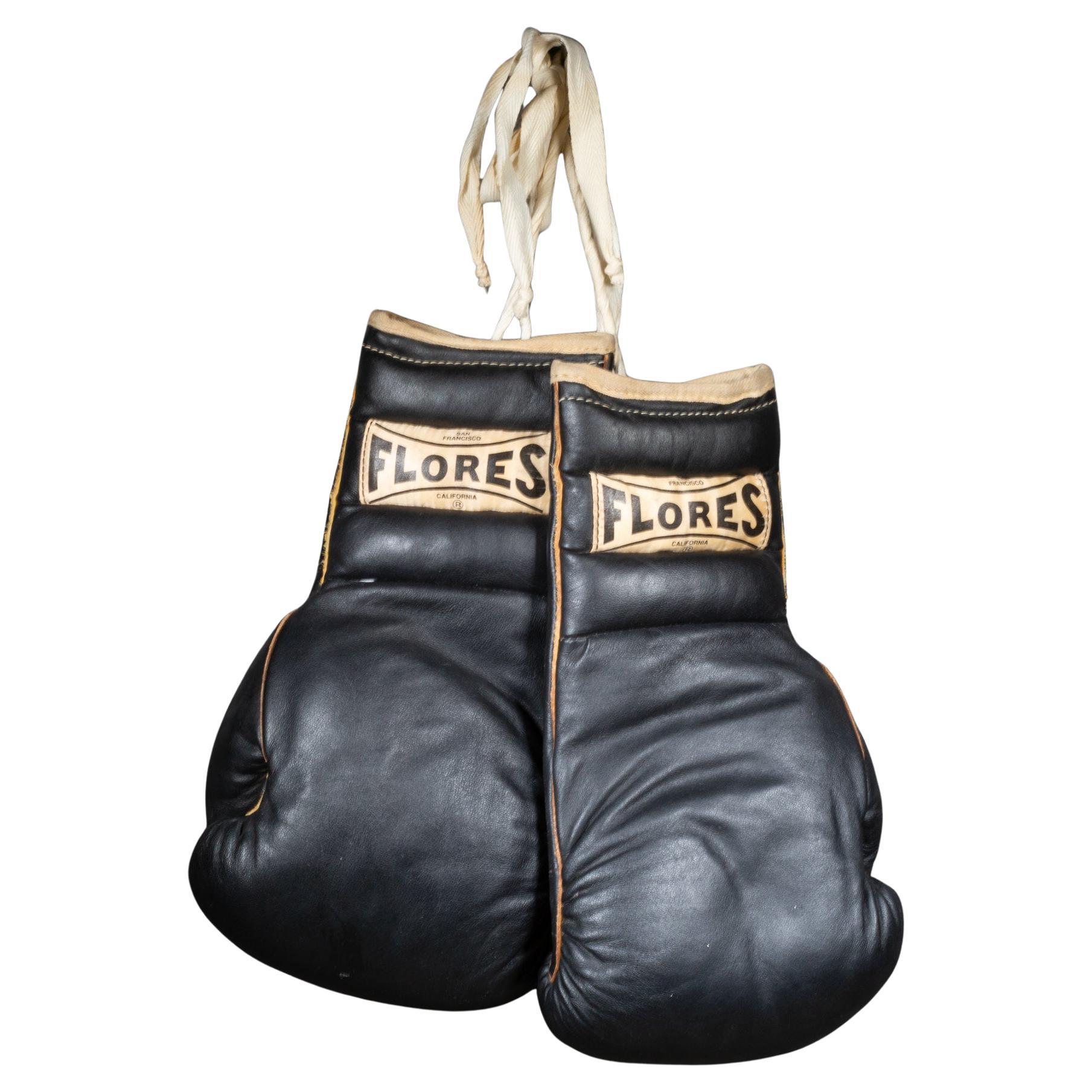 Rari guantoni da boxe in pelle nera Flore c.1950