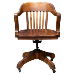 Sedia da banchiere della Heywood Brothers & Wakefield Company, 1920 circa