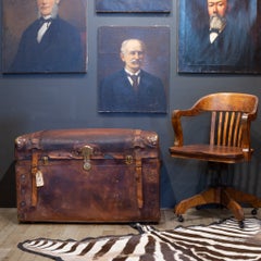Sedia da banchiere della Heywood Brothers & Wakefield Company, 1920 circa