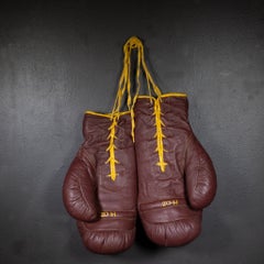 Vintage Leather Everlast Boxing Gloves, circa 1960s