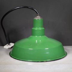 Lampade a sospensione industriali vintage in porcellana smaltata verde da 18", 1930 circa – Set da 3