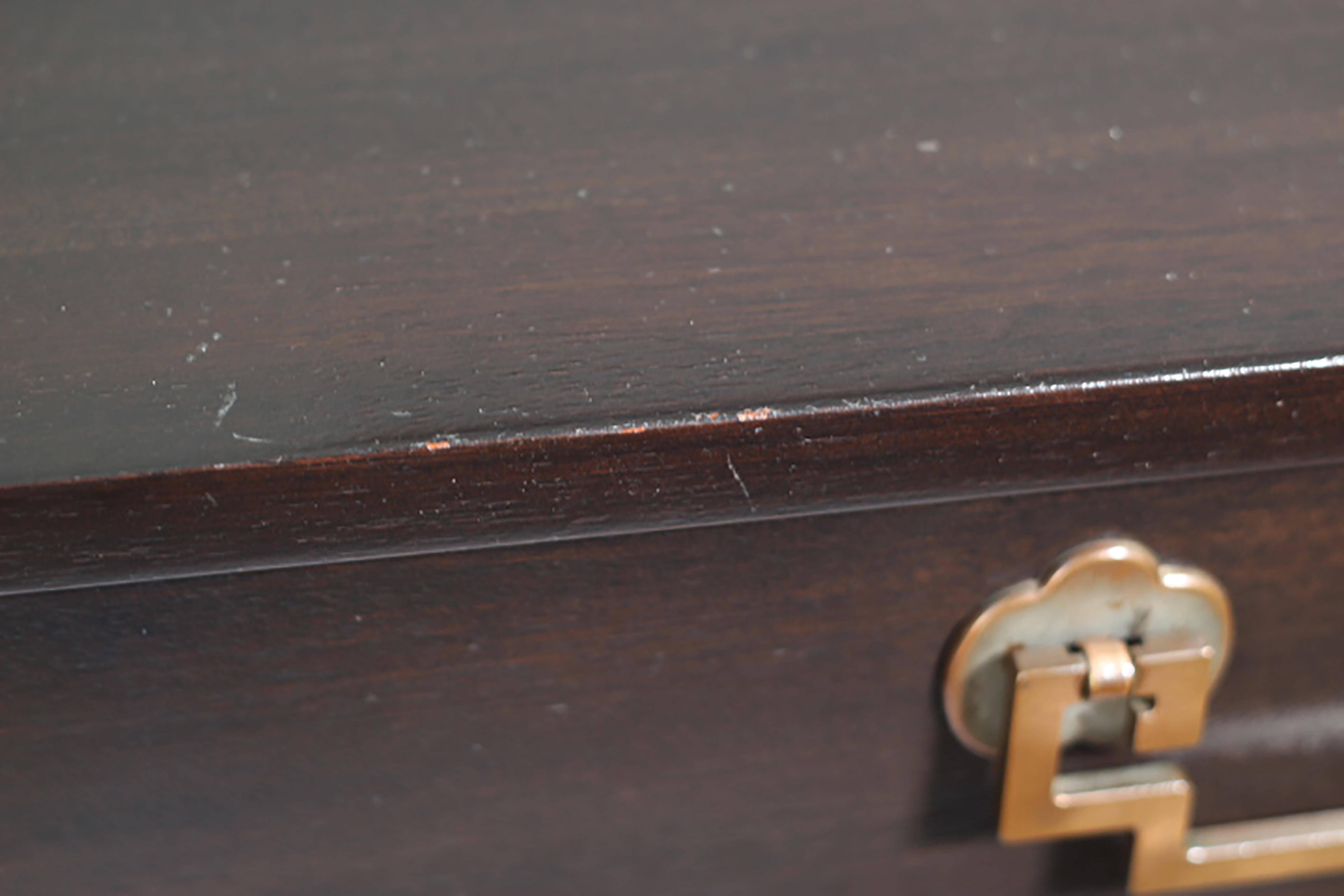 20th Century Landstrom Furniture Ribbon-Mahogany and Brass Eight-Drawer Dresser