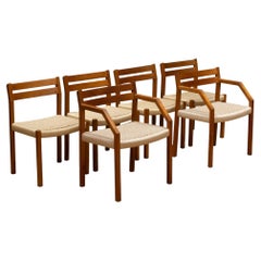 Mid-Century J.L.A. Sedie da pranzo danesi Moller Model #404 c.1974
