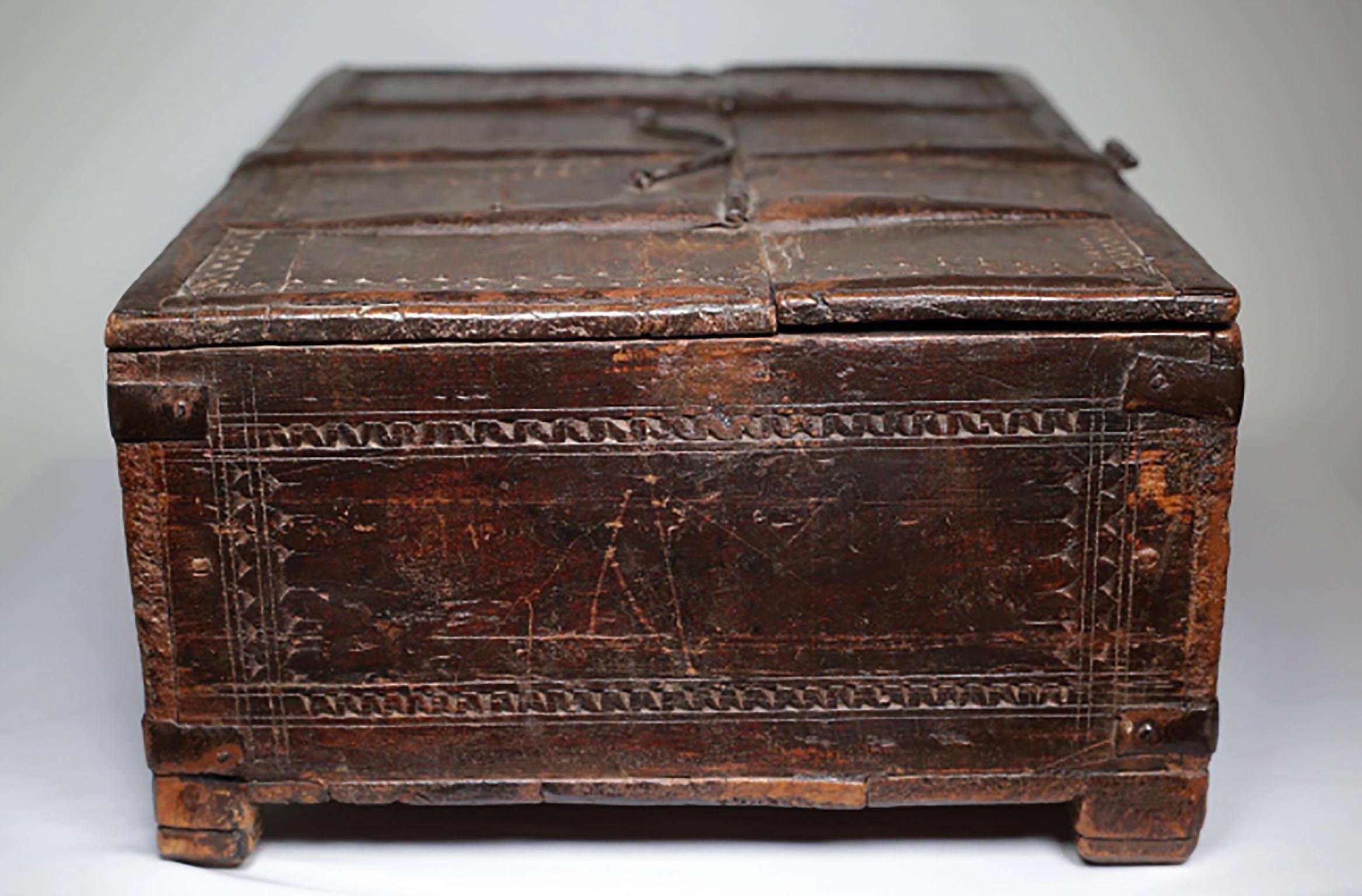 Victorian 19th Century Rajasthani Wooden Document Box, circa 1800s