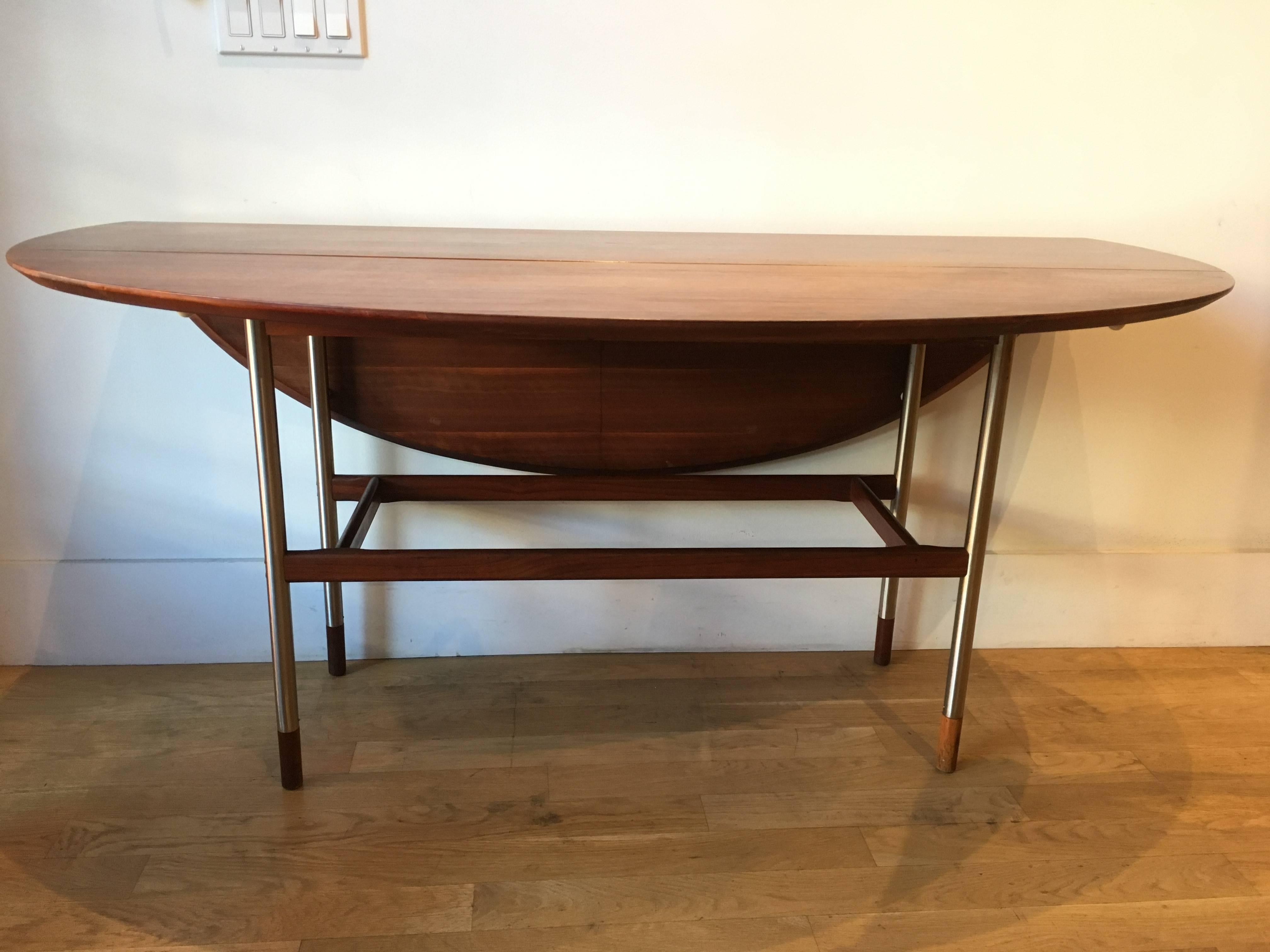 Midcentury Figured Walnut Drop-Leaf Dining or Console Table, circa 1960s 1
