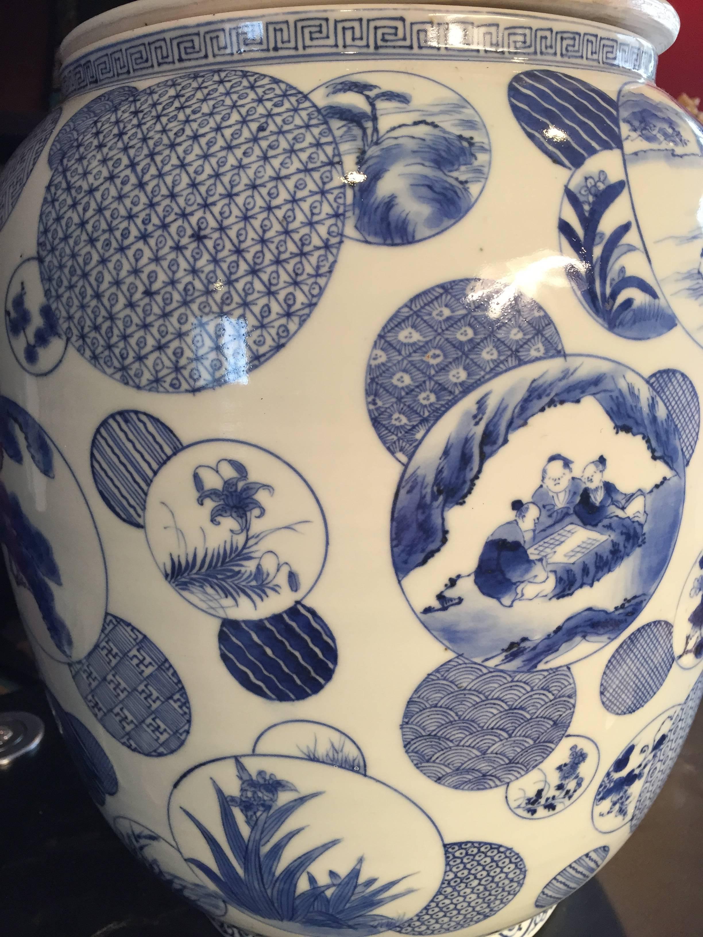 Japanese Big Antique Hand made hand glazed Blue White Porcelain Covered Jar In Excellent Condition In South Burlington, VT