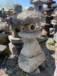 Vintage Japanese Fine Stone Spirit Mountain Lantern 