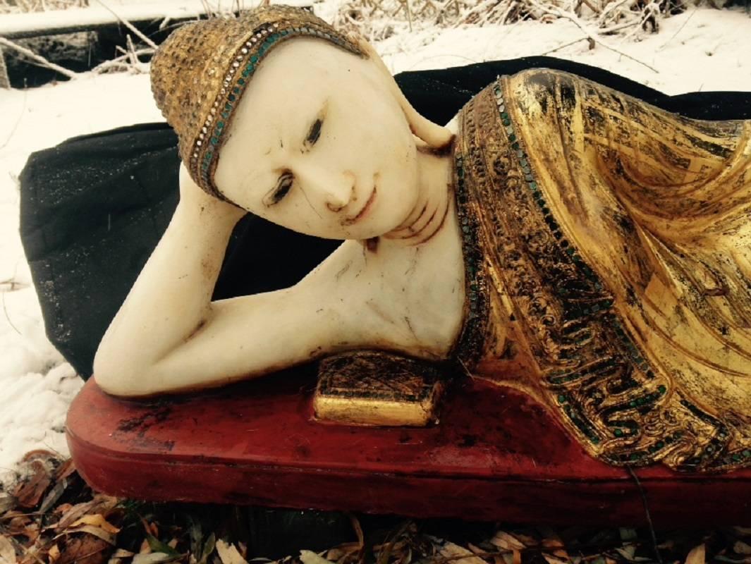 Beautiful Vintage Hand-Carved Reclining Stone Garden Buddha Hand Gilt In Good Condition In South Burlington, VT