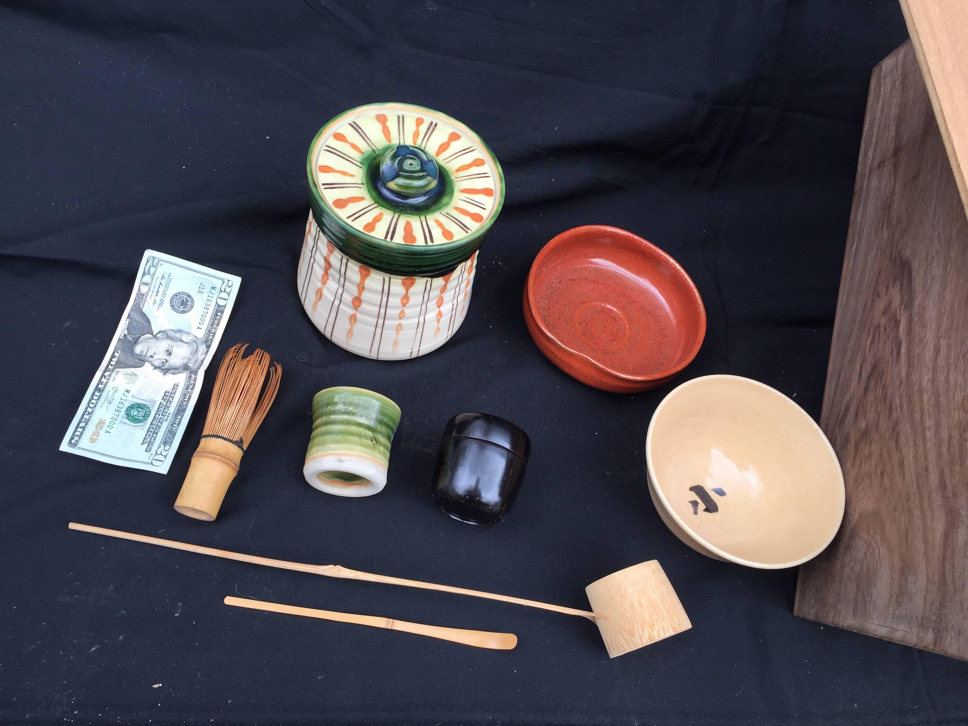 Japan, fine old tea ceremony set Natsume Ochawan futaoki. This is a complete antique Japanese tea ceremony set consisting of Mizusashi, two Ochawan, Natsume, Chashaku, Futaoki, and Chashi in ceramic, bamboo, and lacquerware. All in great original