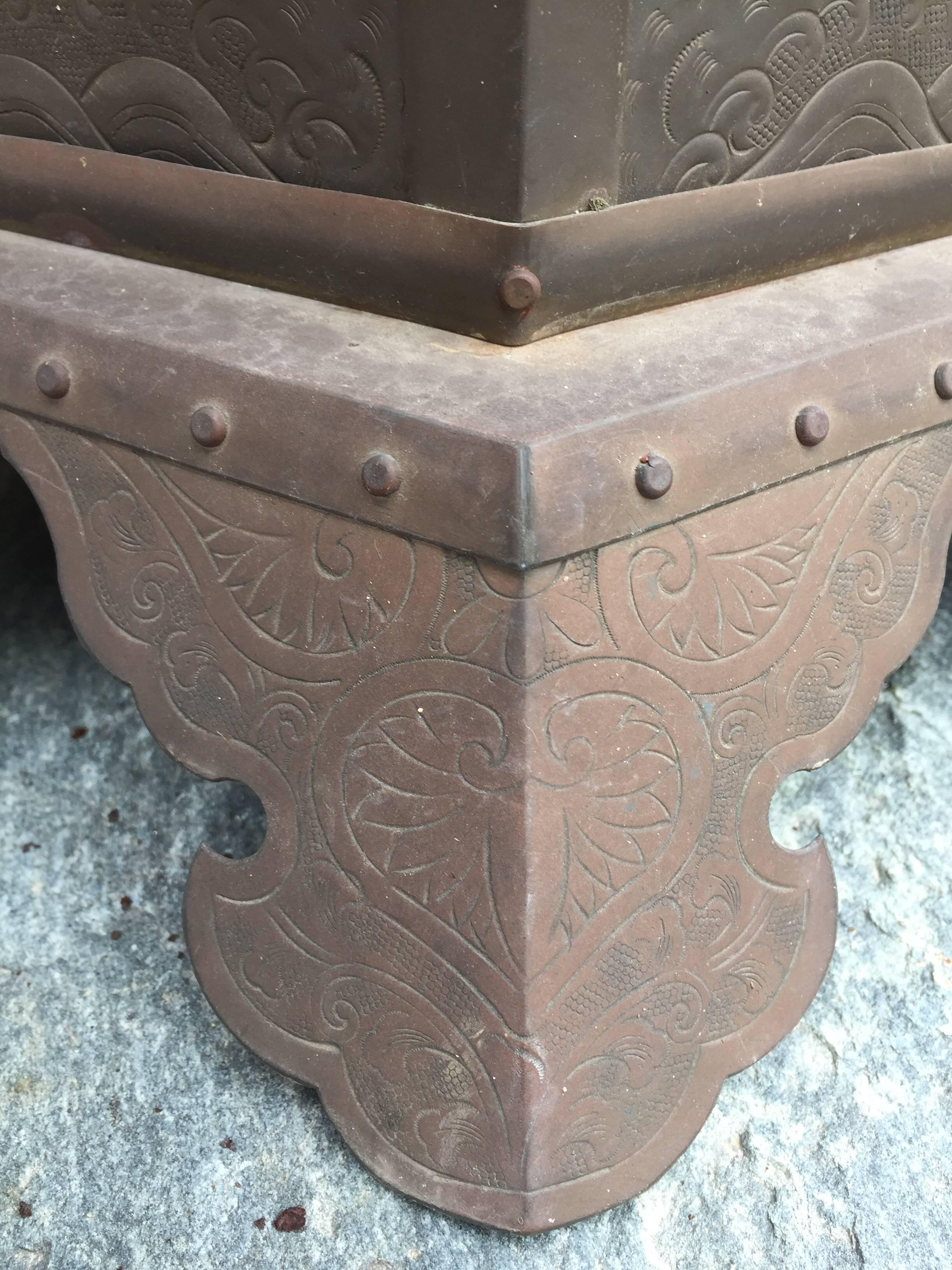 Japanese hand made Antique Lantern  with fine lotus motif  In Excellent Condition In South Burlington, VT