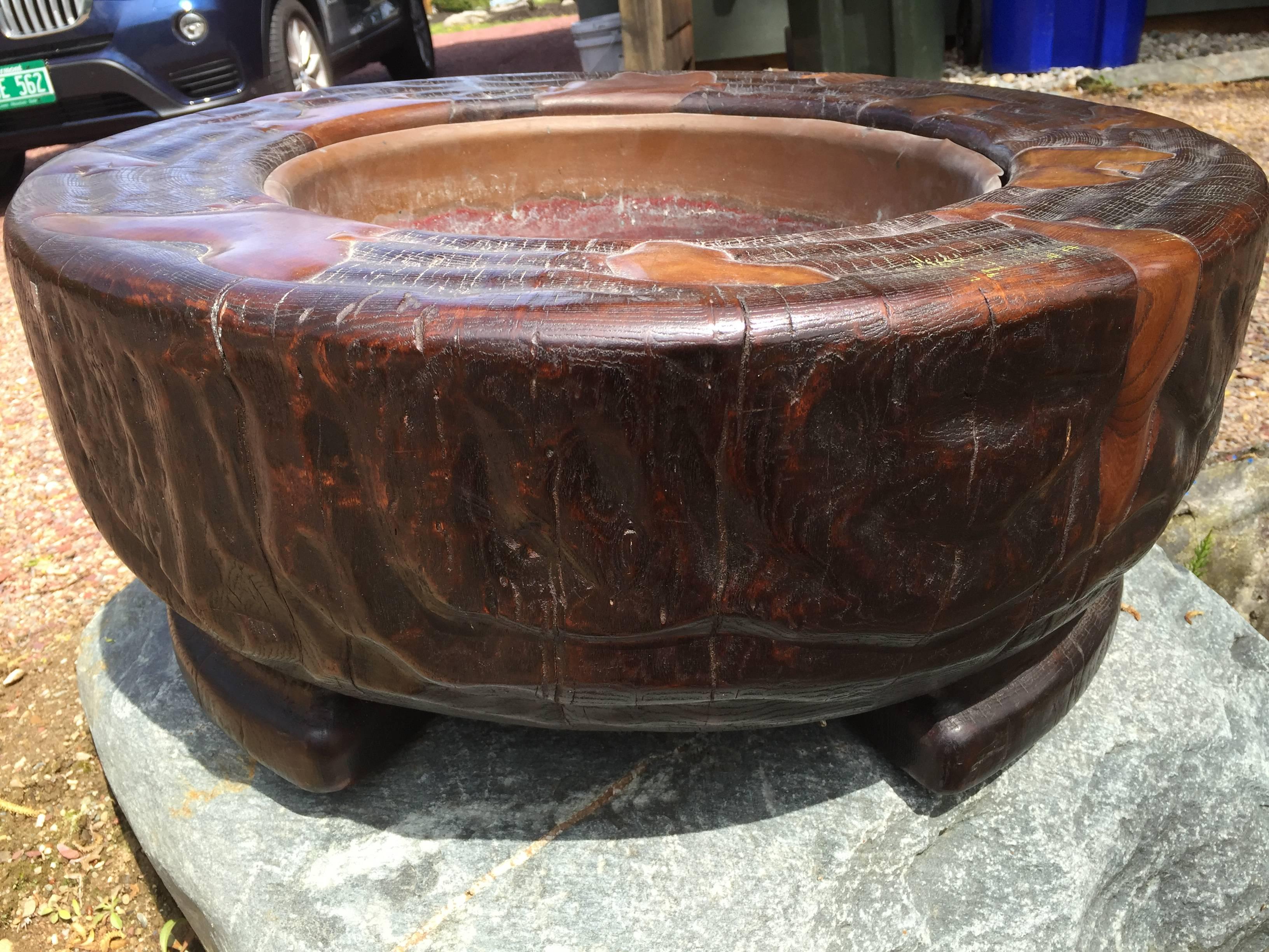 Here's a beautiful and serene way to accent your indoor art space or outdoor garden space with this rare handcrafted treasure from Japan!

Our hard to find antique early to mid-20th century planter is crafted from keyaki (elmwood) and copper