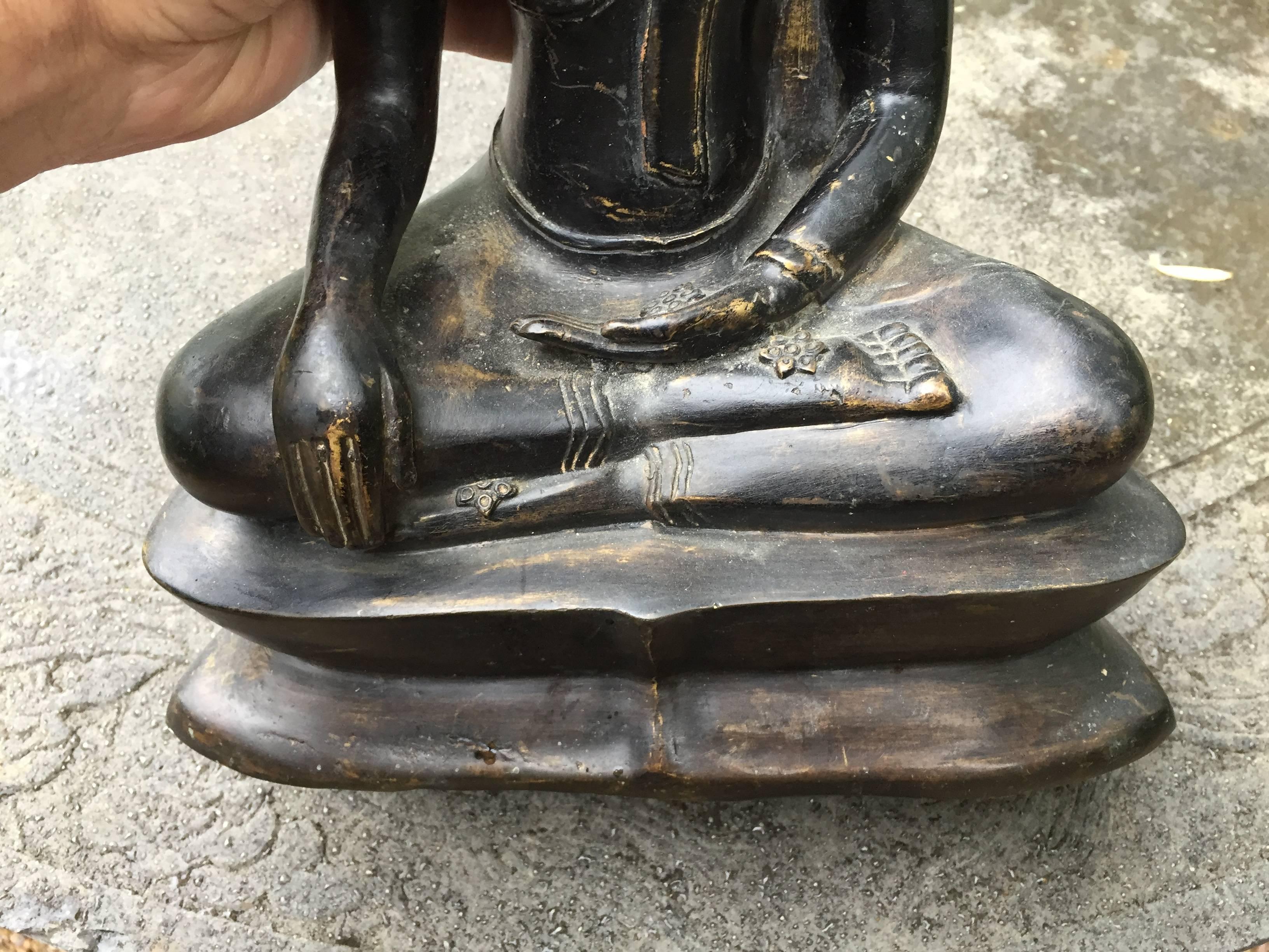 Lovely Old  Bronze Seated Buddha  Indoor or  Garden  In Good Condition In South Burlington, VT