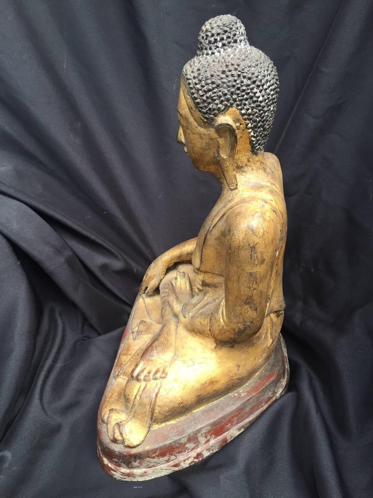 Mandalay Serene Faced Gold Gilt Bronze Seated Buddha 19th Century In Good Condition In South Burlington, VT