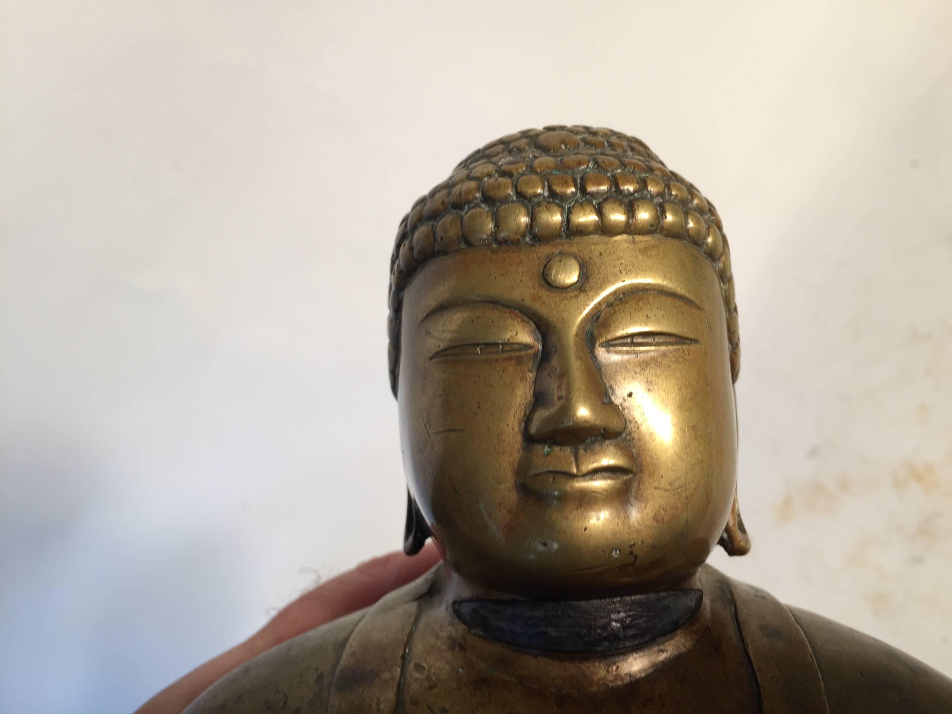 Small Antique Japanese Hand Cast bronze Antique BUDDHA   In Good Condition In South Burlington, VT