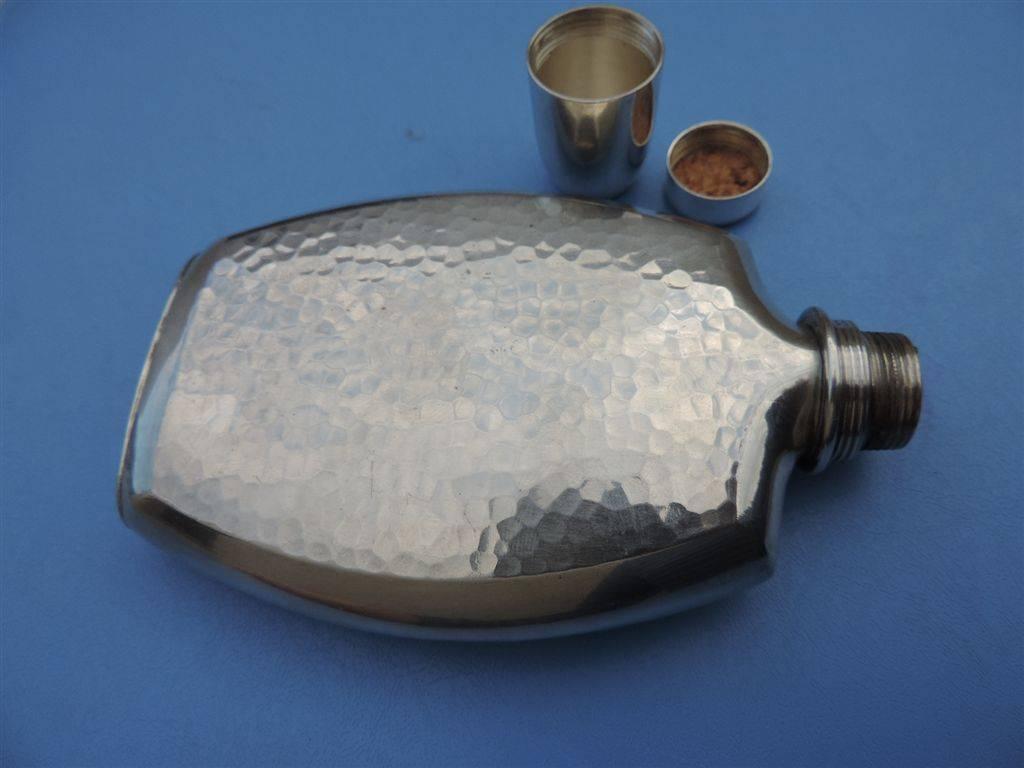 Hand-Crafted Antique Ultra Fine Japanese Pure Silver Hammered Finish Drinking Flask