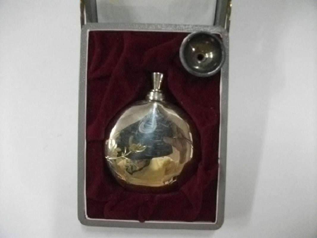 Sterling Silver Rare Holiday Gift: Japanese Silver Chrysanthemum Perfume and Original Box