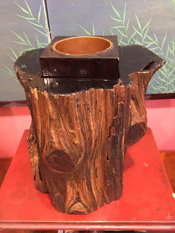 Japanese Fine Antique Natural Form Black Lacquered Ikebana Planter