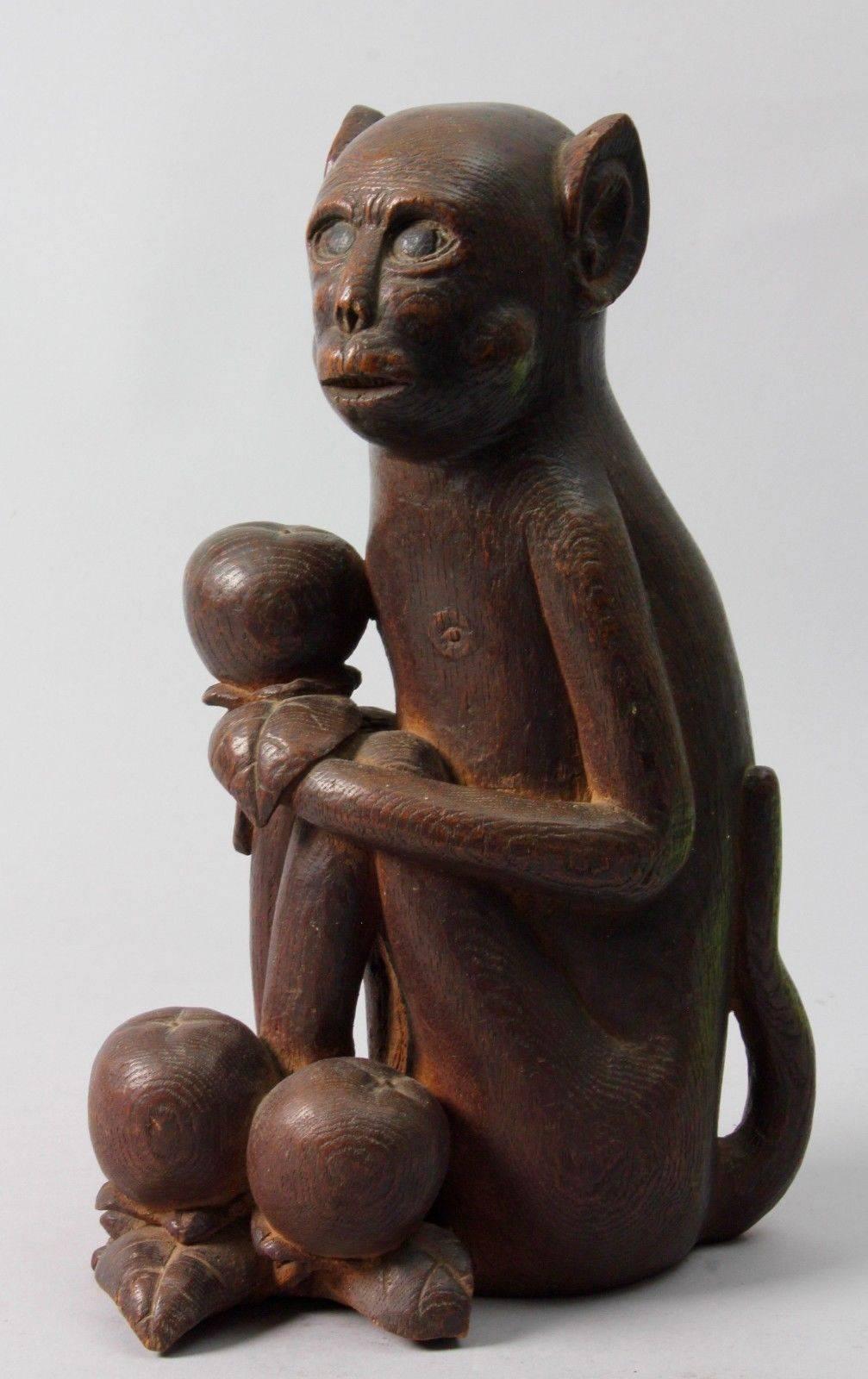 Japanese Hand-Carved Wood 19th Century Monkey Sculpture  In Good Condition In South Burlington, VT
