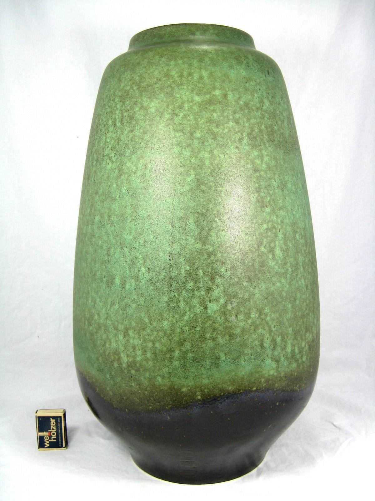 Mid-Century Modern Early Contemporary Hand Made and Hand Glazed Large Green Vase, 1950