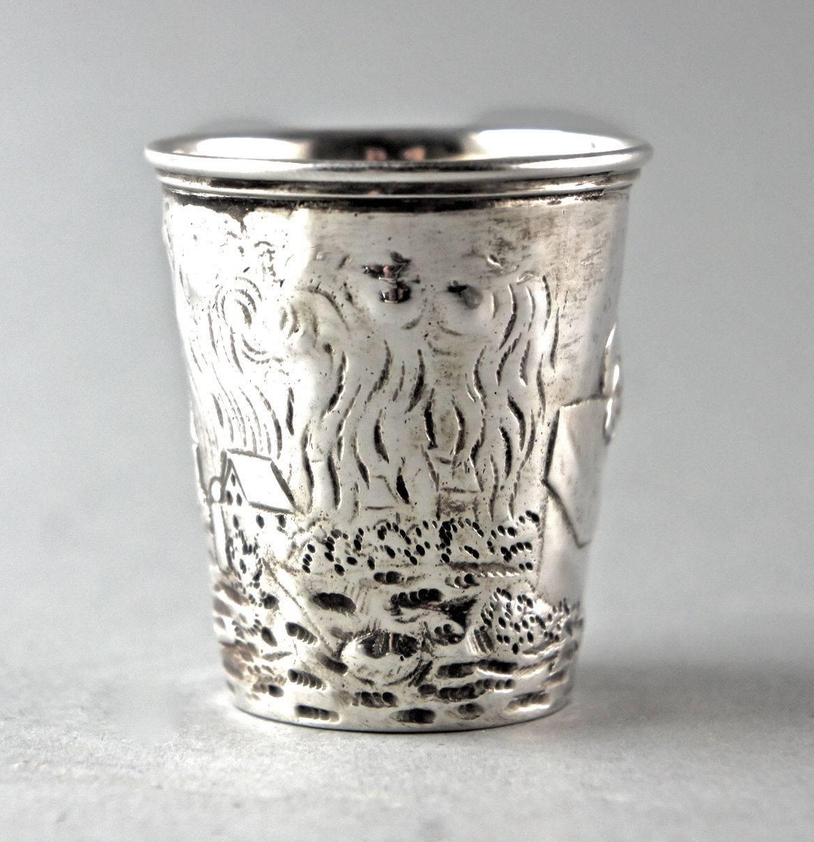 Designers source

A fine old antique silver schnapps drinking cup (Schnapsbecher) with carved revelers, 19th Century, circa 1850 

From: Zwickau, Grmany, circa 1850

Design: with circulating persons and landscape friezes
signed and stamped on