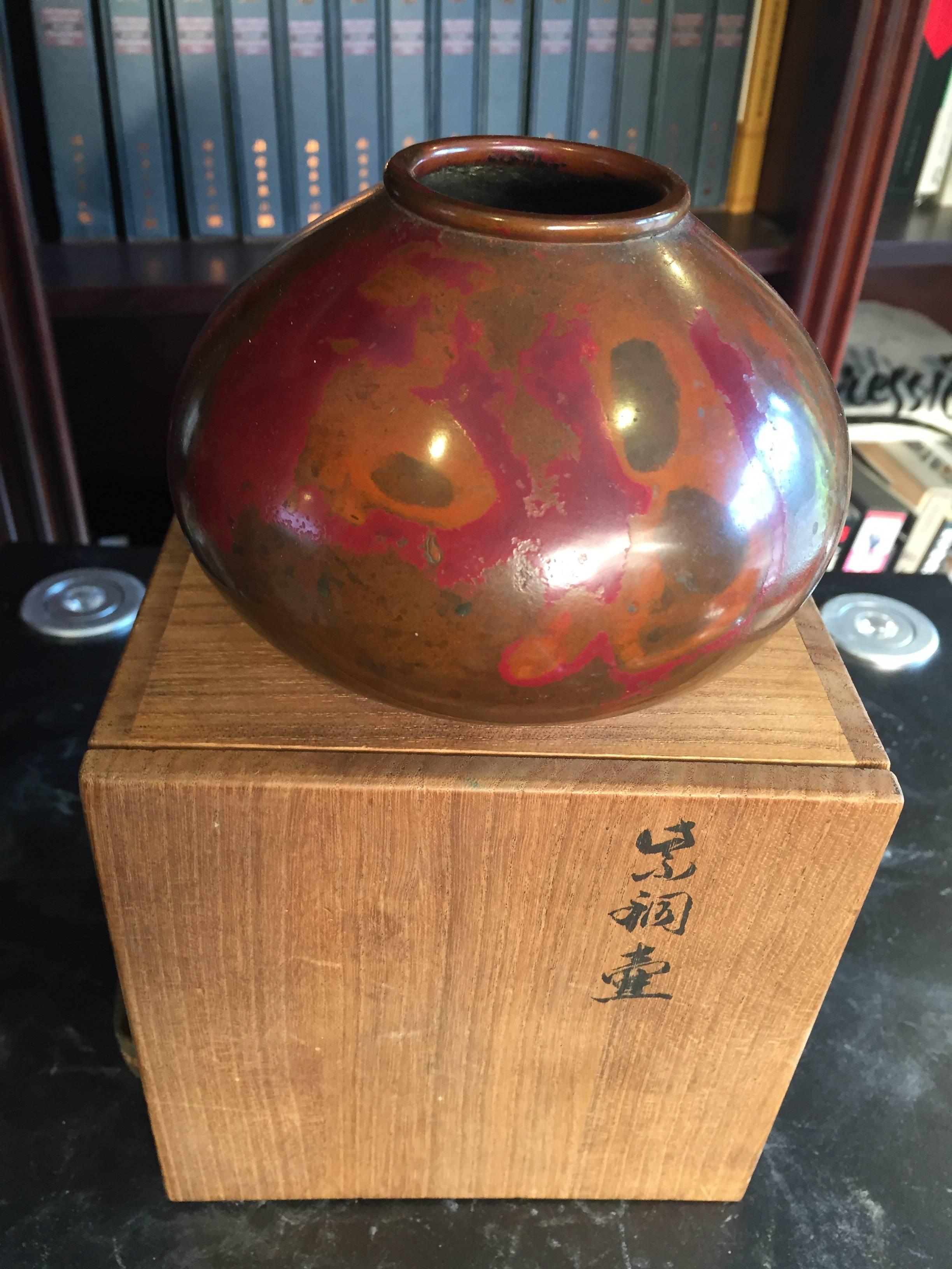 Taisho Japanese Collection Three Hand Cast Red Bronze Vases, 1912-1940s