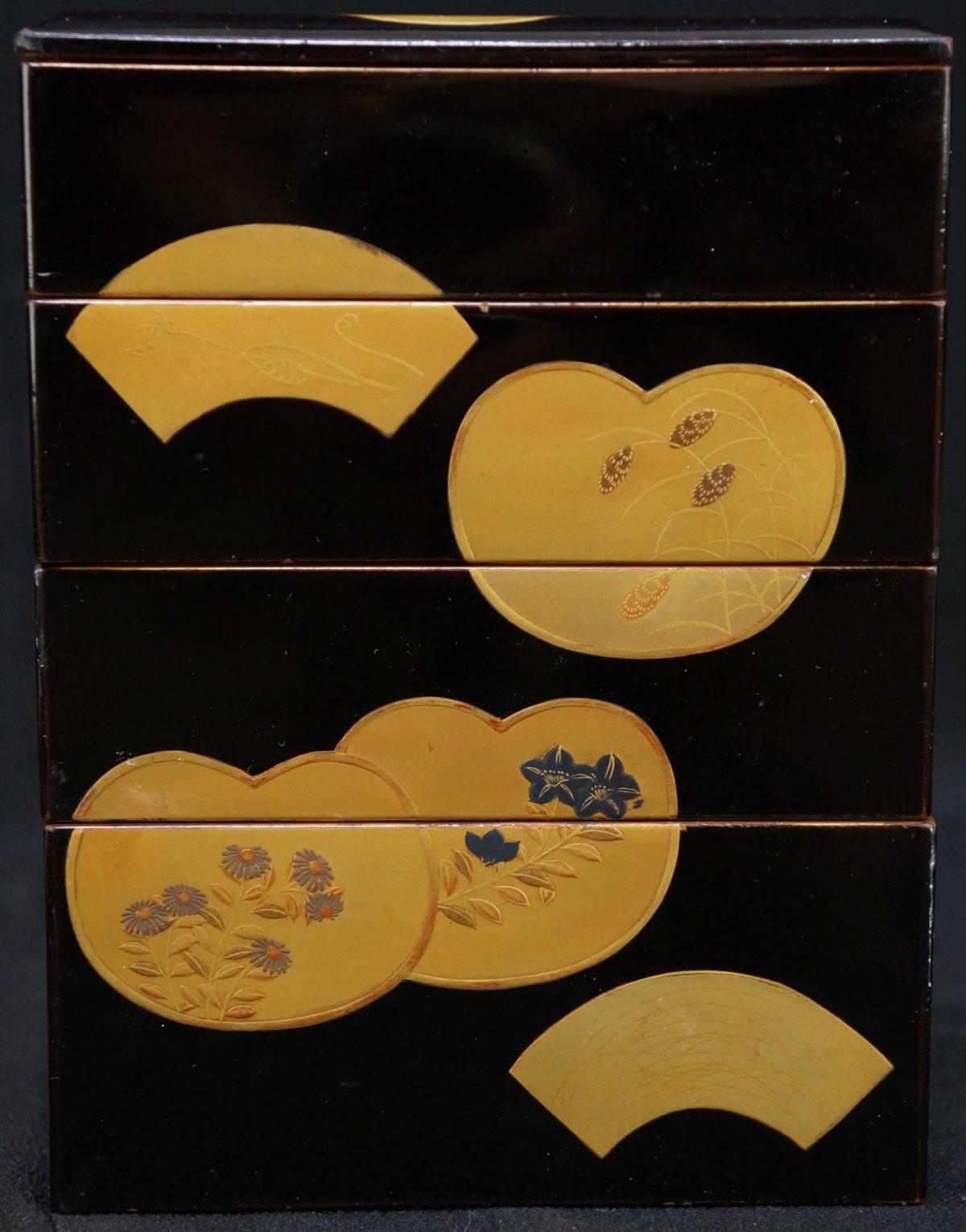 Japanese Fine Antique Hand Lacquered Complete Bento Food Box, Early 20th Century 2