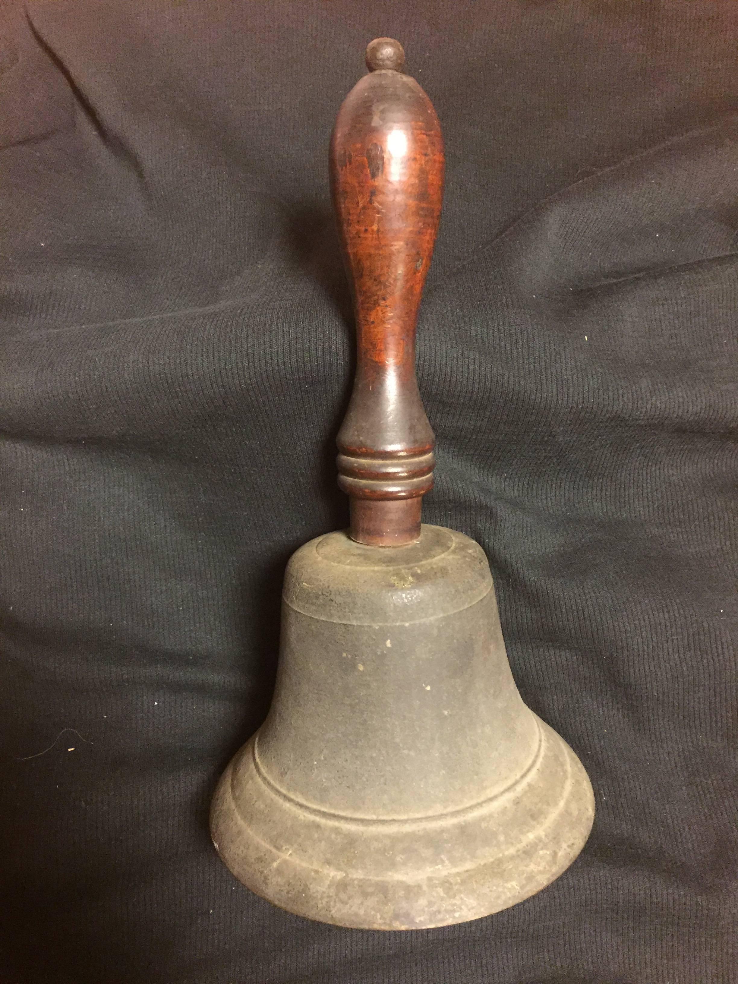 Fine Japanese Antique Cast Bronze Hand Bell Rings Beautifully When Struck 4