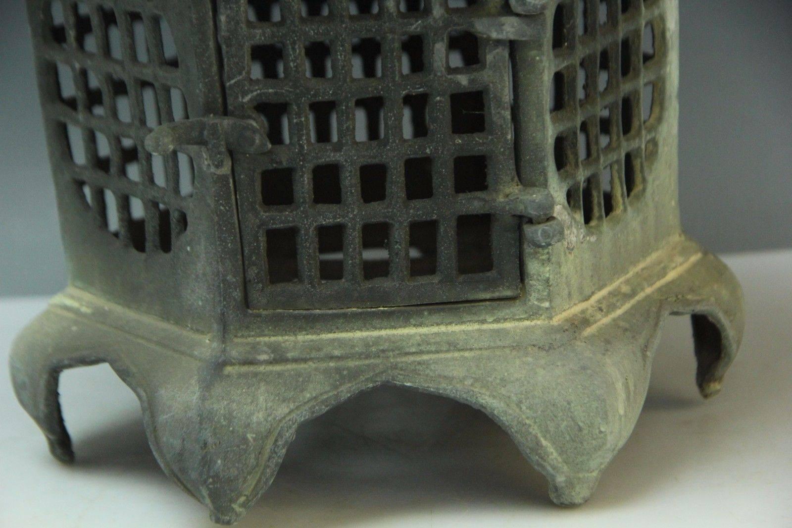 Japan Antique Bronze Lantern, Good Choice for Your Roof Top or Tea Garden 1
